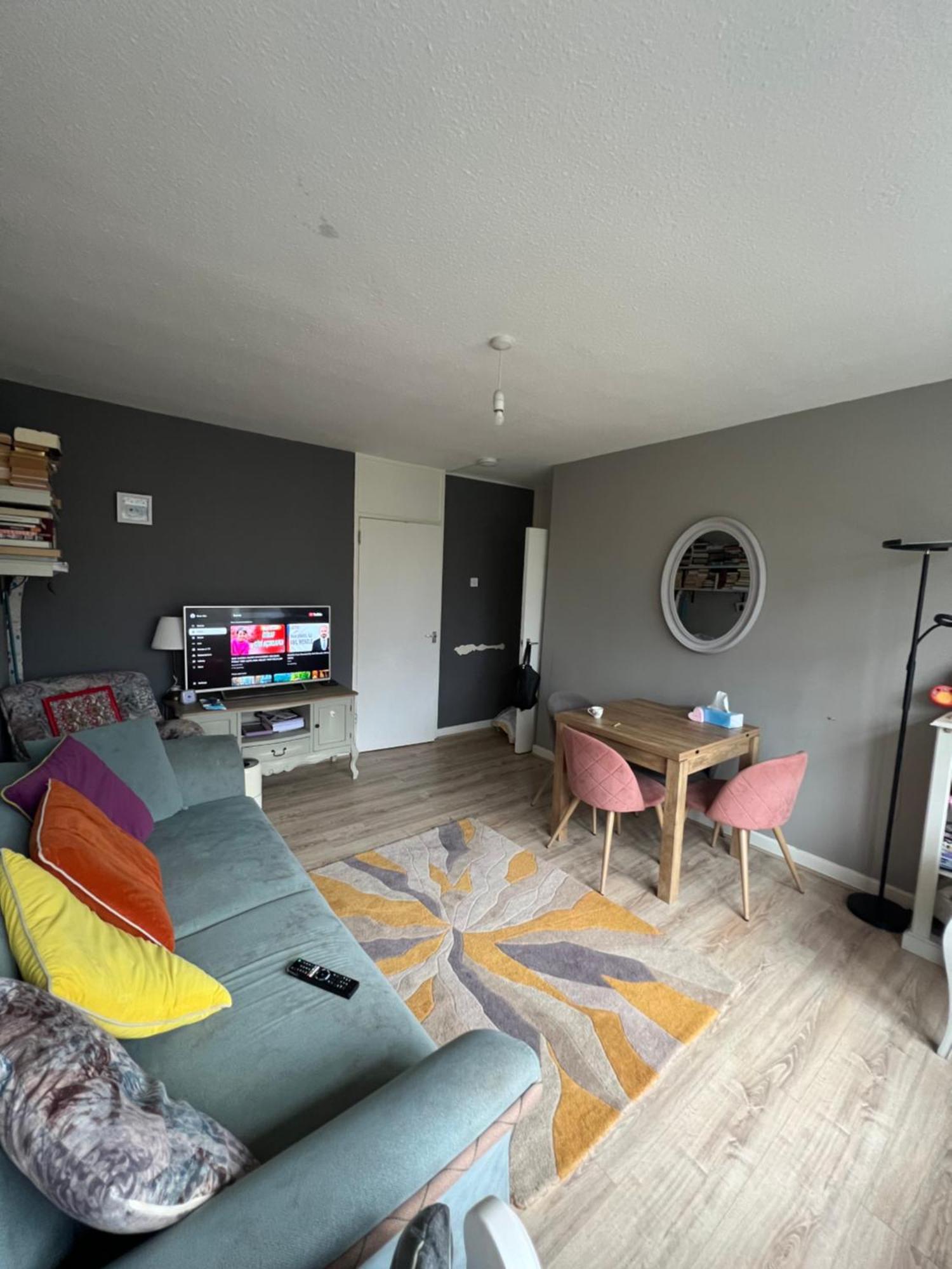 Apartment Flat In London