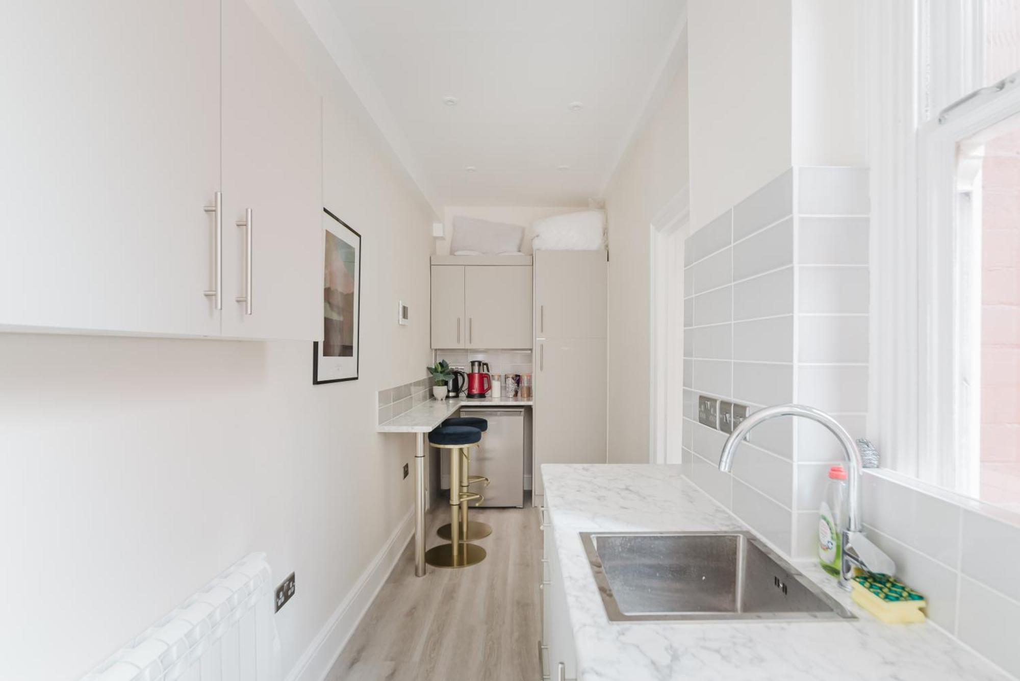 Cosy Charming In Apartment London