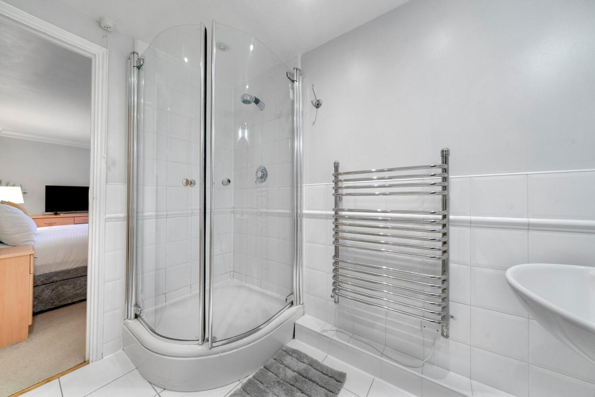 Large Modern 2bedroom 2bathroom Cutty Sark Greenwich Close To Canary Wharf, 02 - Perfect For Long *