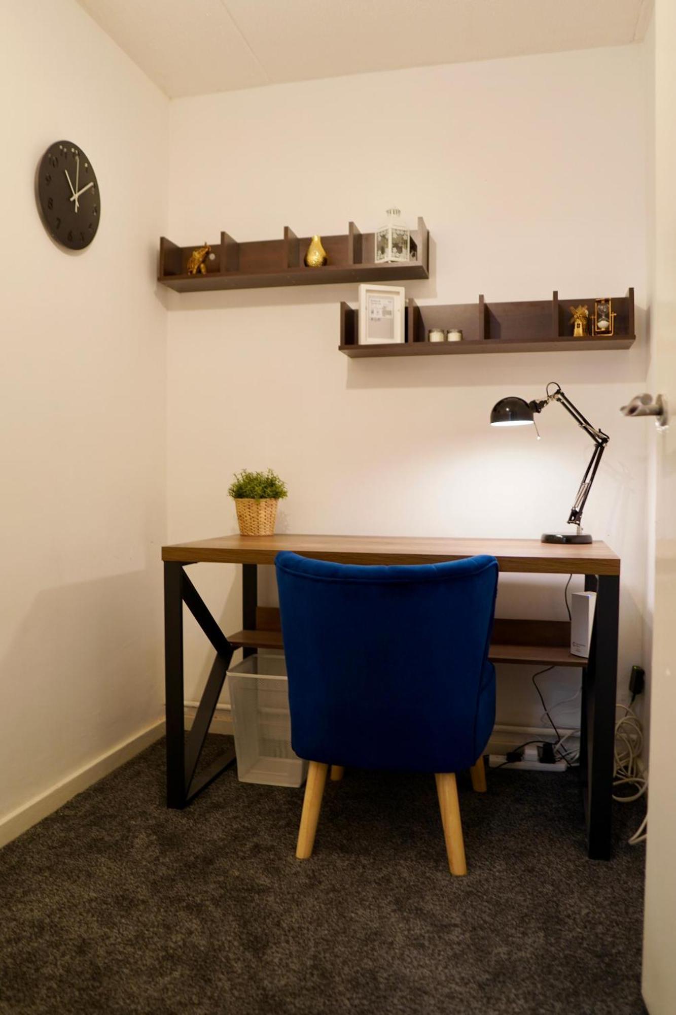 Spacious 1bd Flat Near London, Office, Smart Tv Apartment *