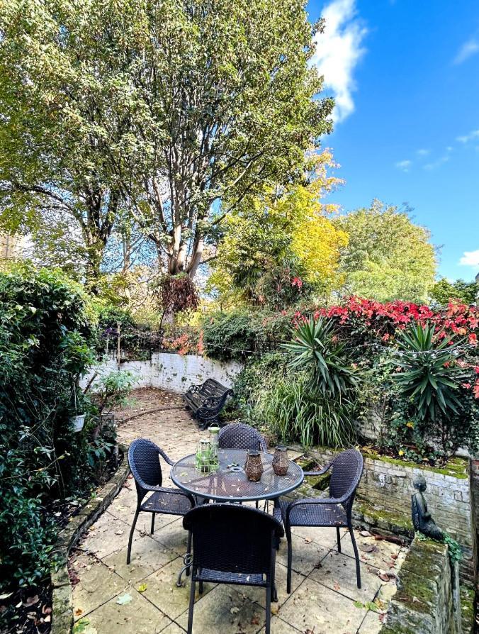 Kensington Secret Gem London