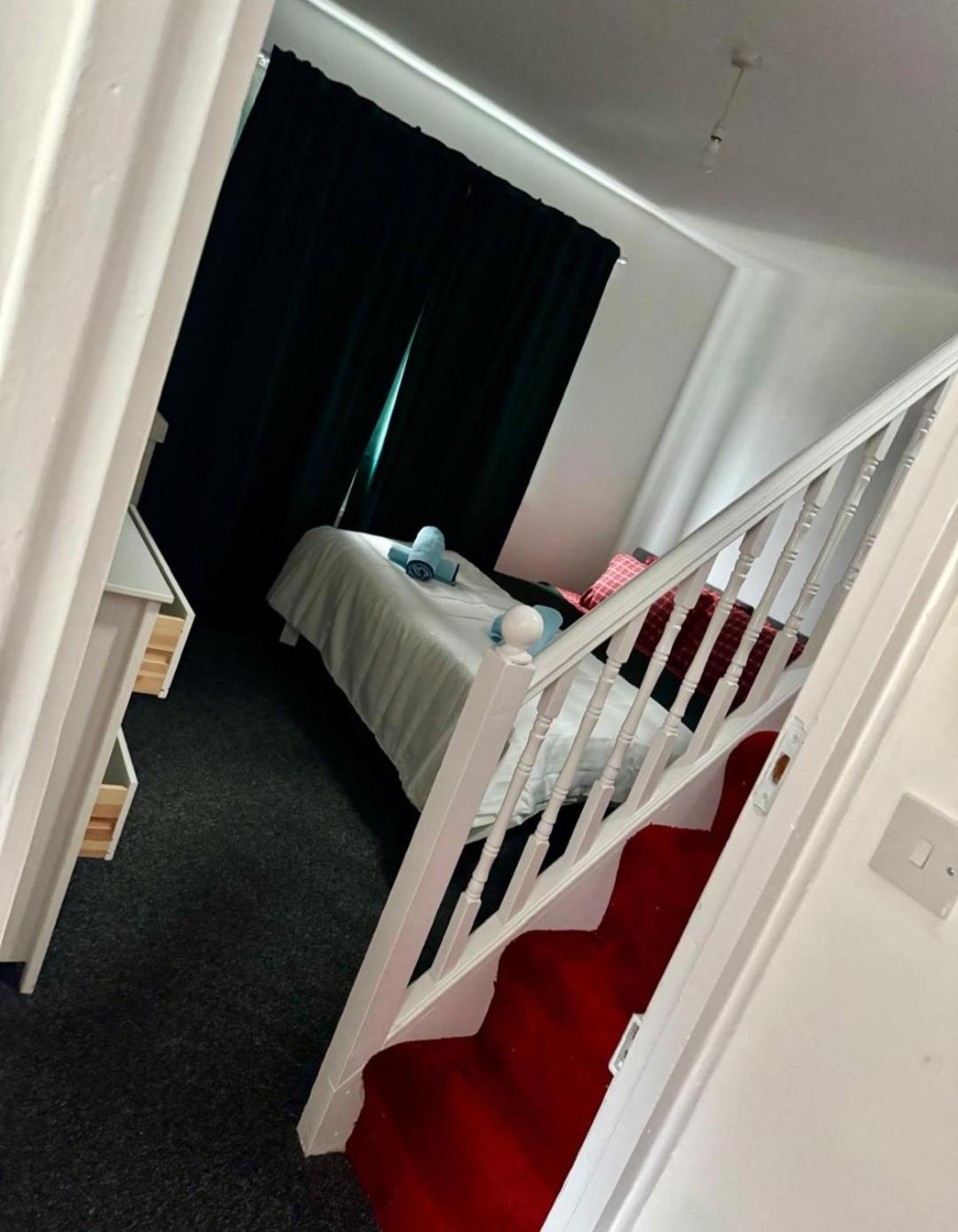 House Near Greenwich, Free Parking, Free Wifi * Londres