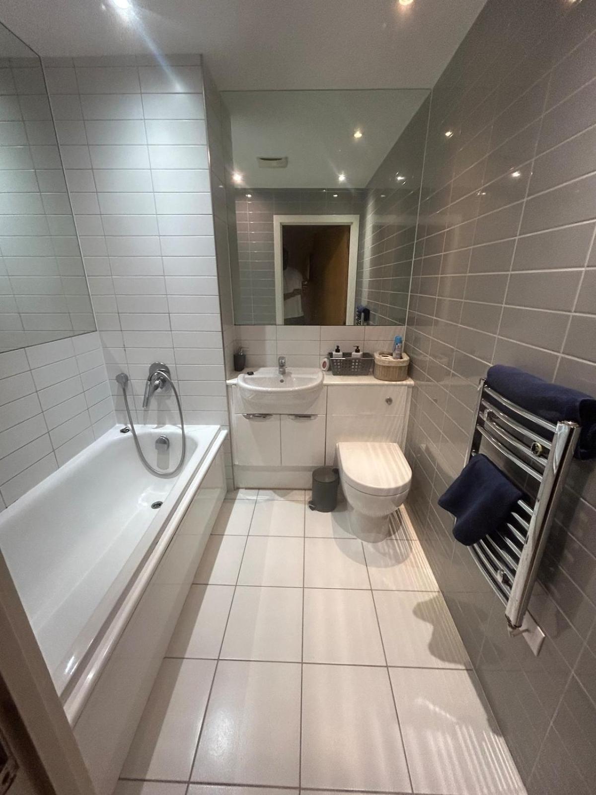 Apartment O2 & Excel Zone 2 Sleeps 6