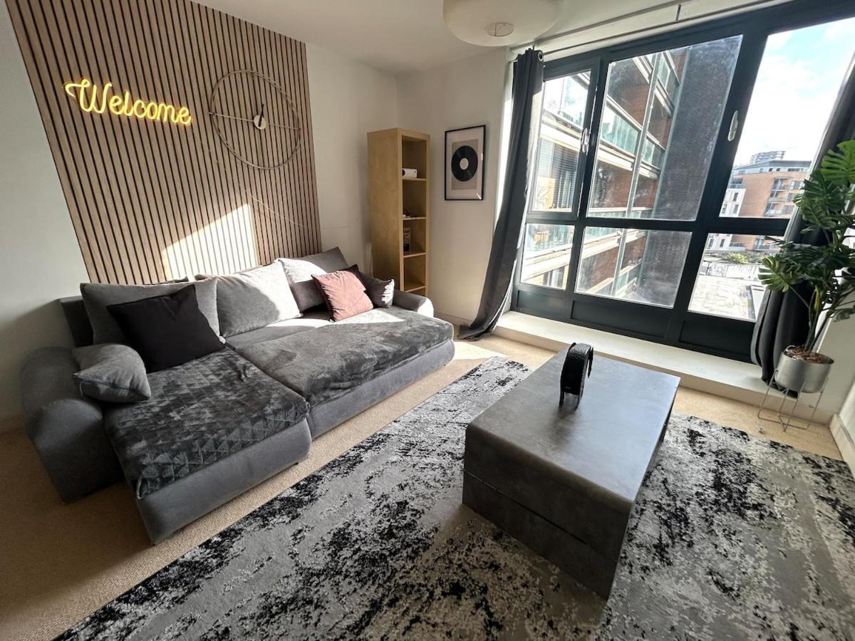 Apartment O2 & Excel Zone 2 Sleeps 6