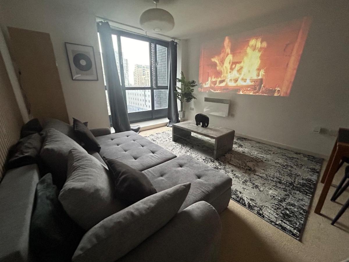 O2 & Excel Zone 2 Sleeps 6 London