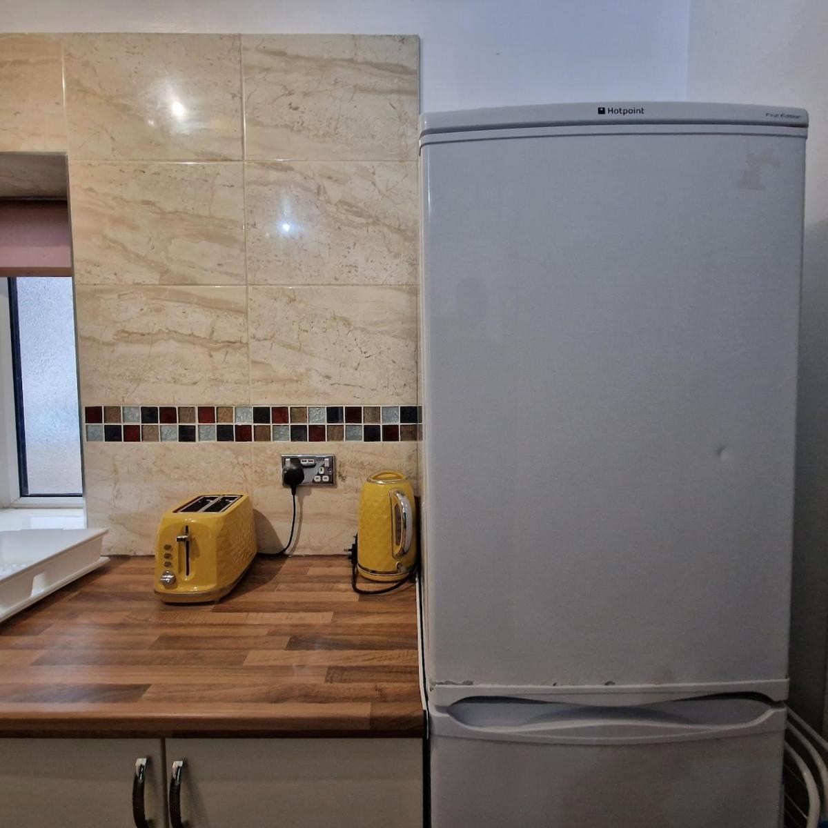 Bright 1 Bedroom In Apartment London