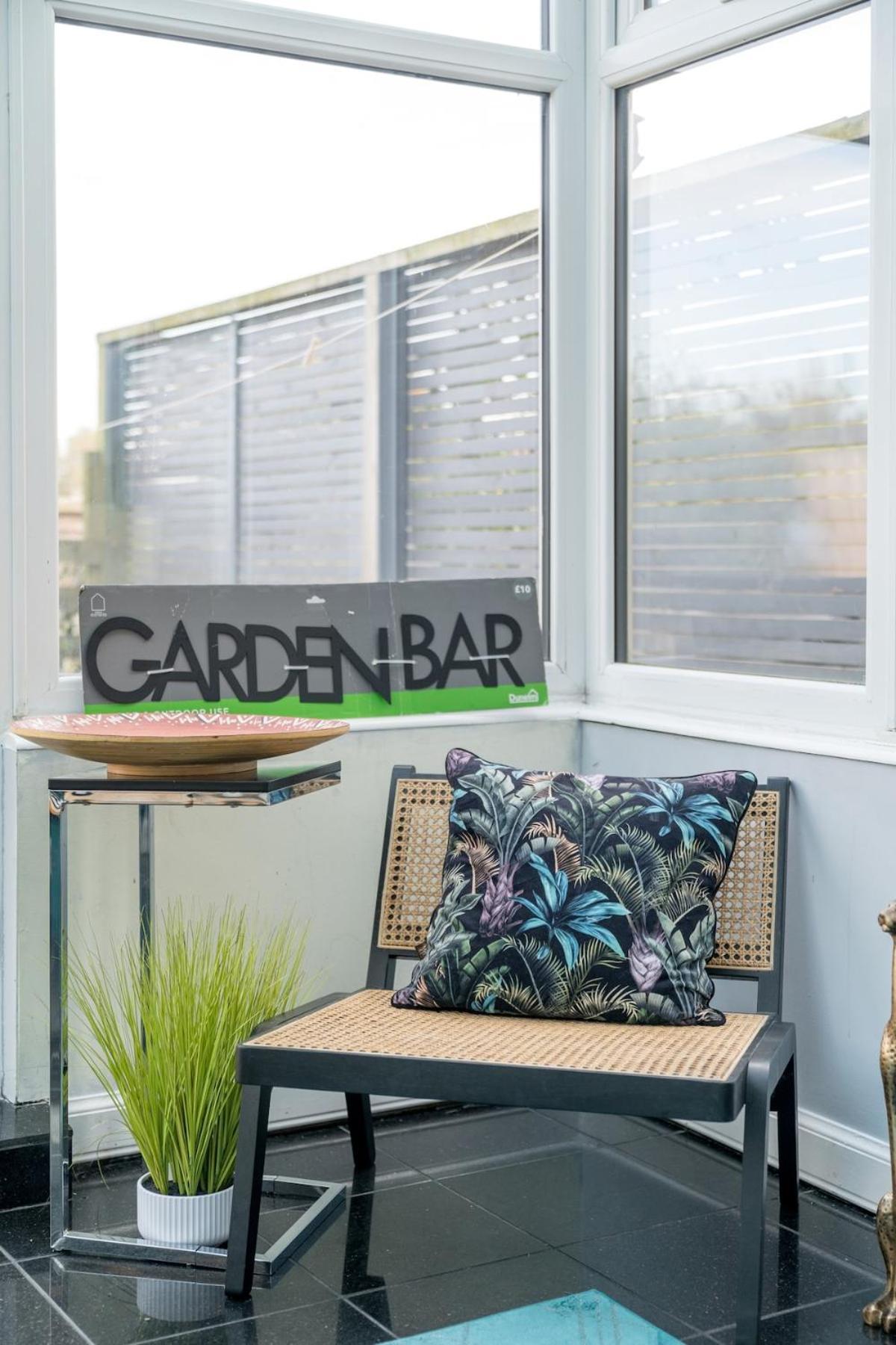 Lavish Lux 3bed 2bath Garden Sunroom Parking Villaer *
