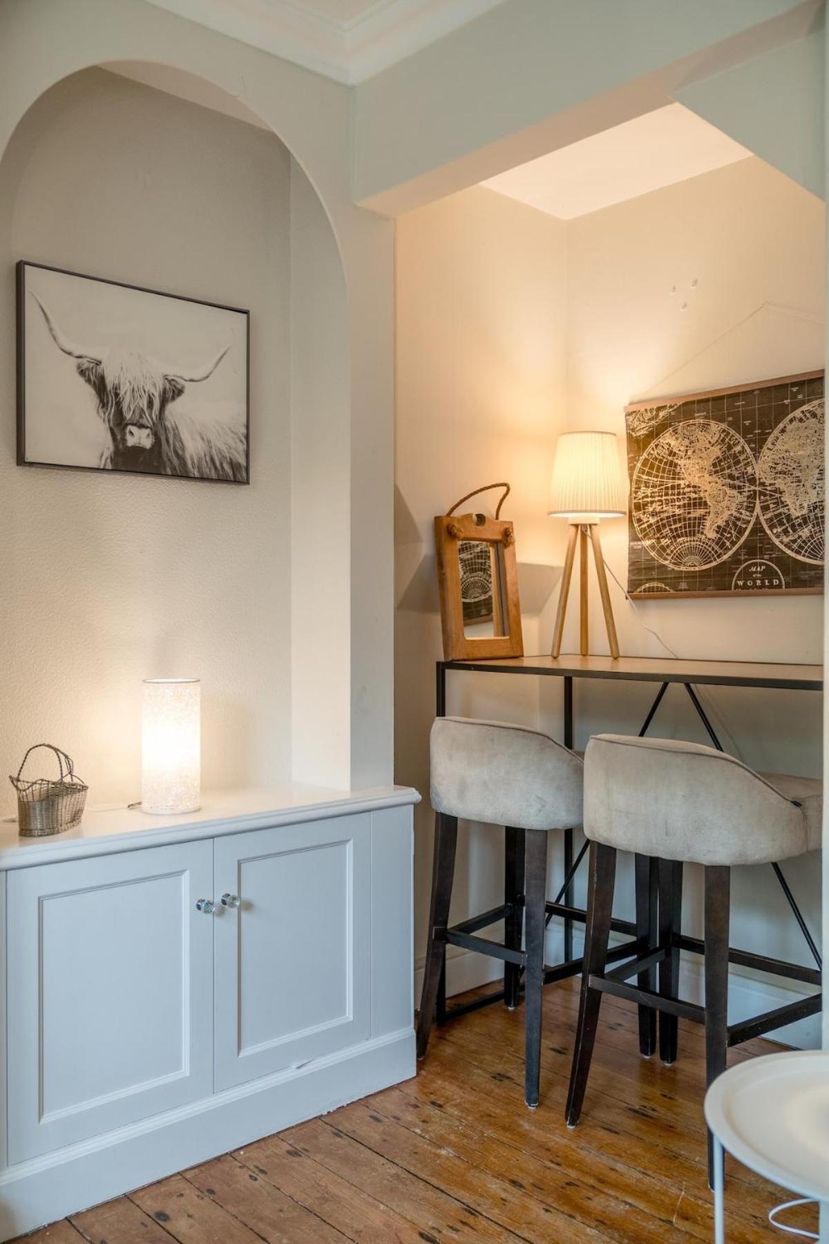 Lavish Lux 3bed 2bath Garden Sunroom Parking Villa London