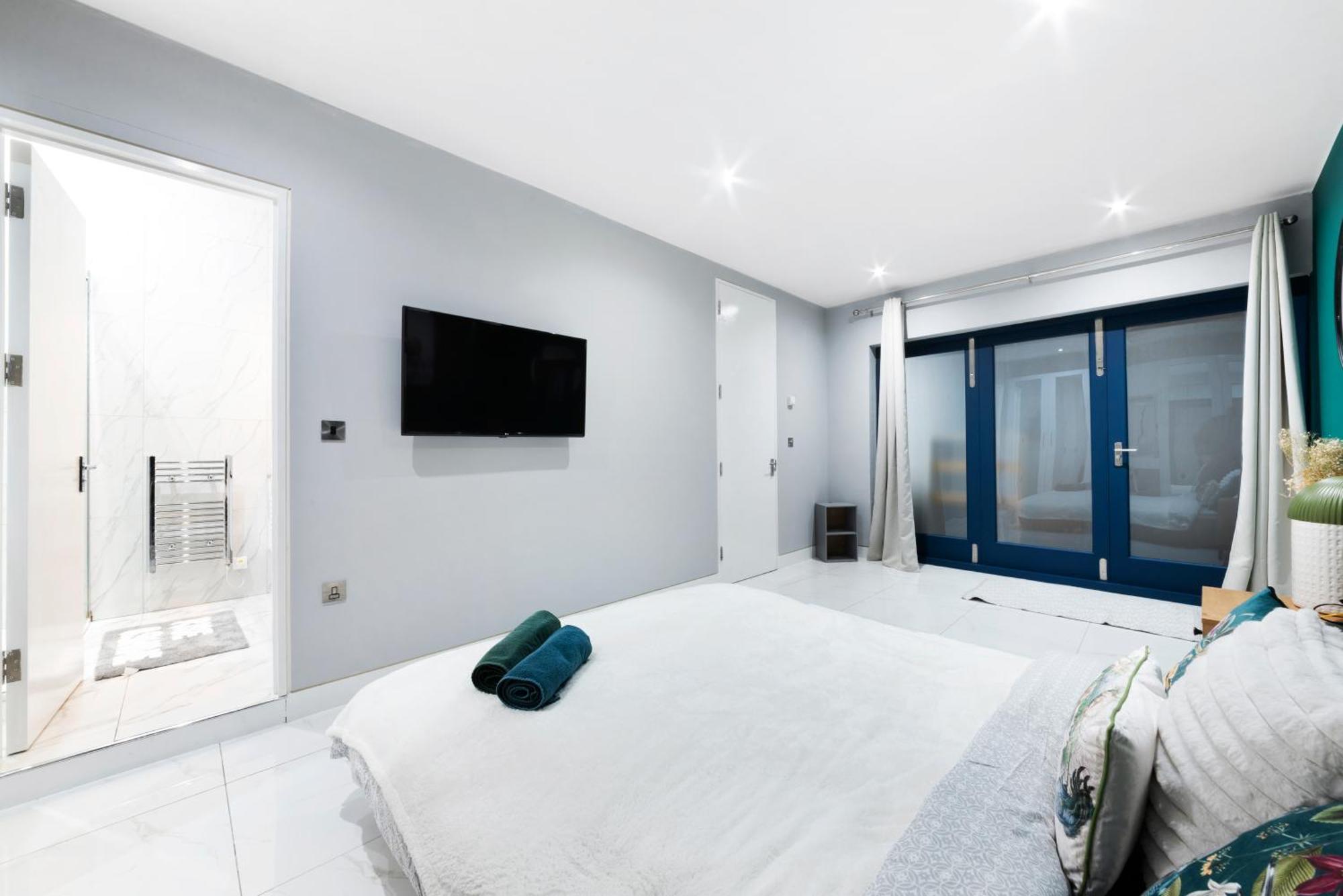 High Ceiling Modern Heart Of Apartamento Londres