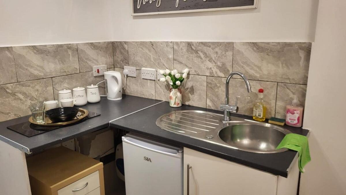 Stockwell Apartment *