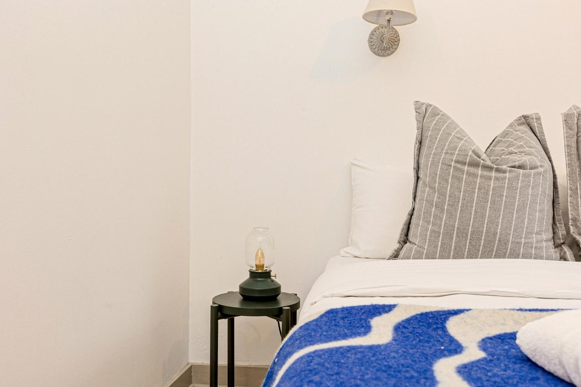 Сasa de vacaciones 3br Flat W Garden In West Kensington, 4min Tube Station