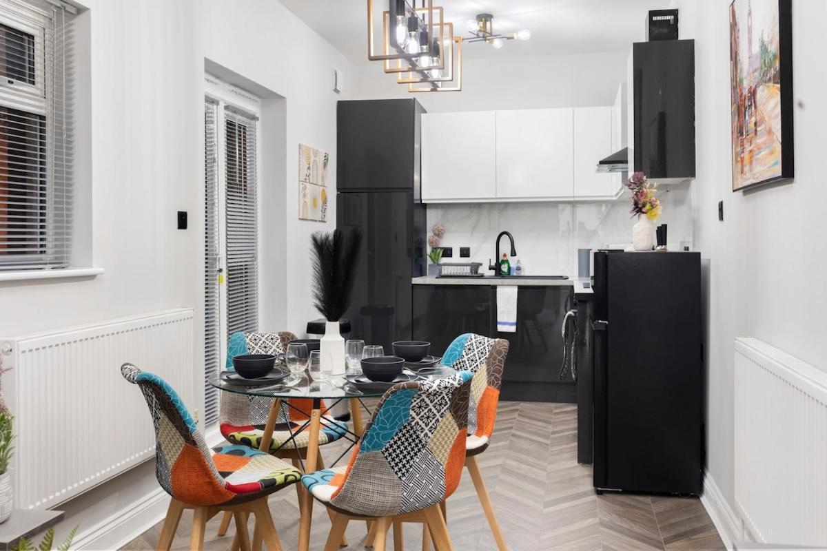 Appartement Modern 2 Bed In Bow With Garden