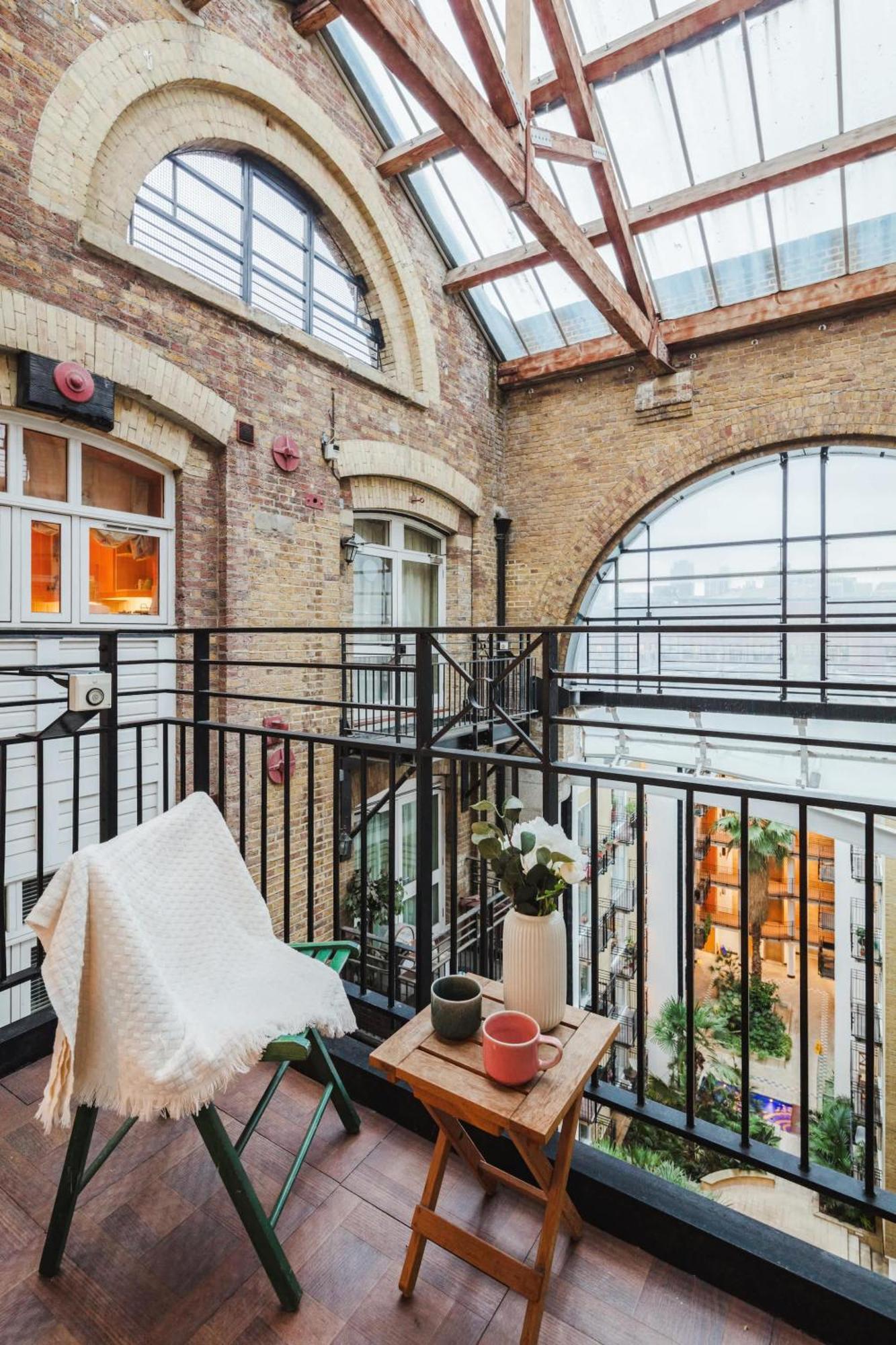 Heart Of The With Balcony - Thames - St Paul's - Cityapartmentstay Apartment *