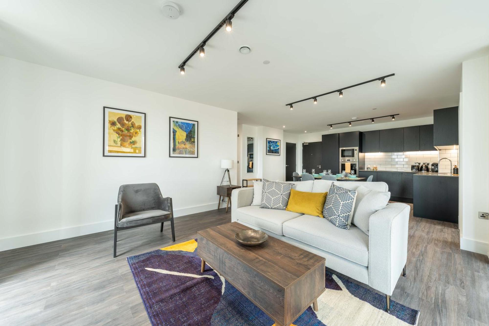 Mitre Picasso By Artsy Apartment *