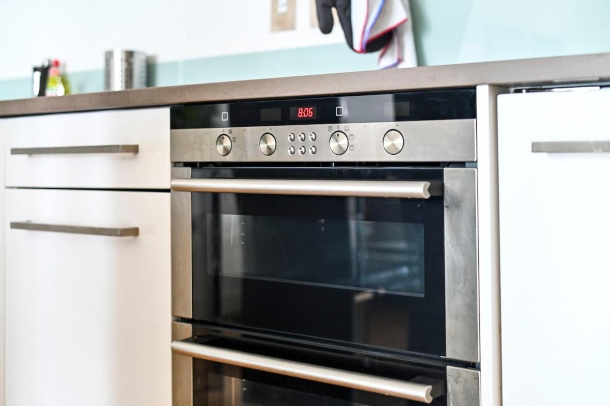 Luxury 3 Bed Next Victoria Station Appartement