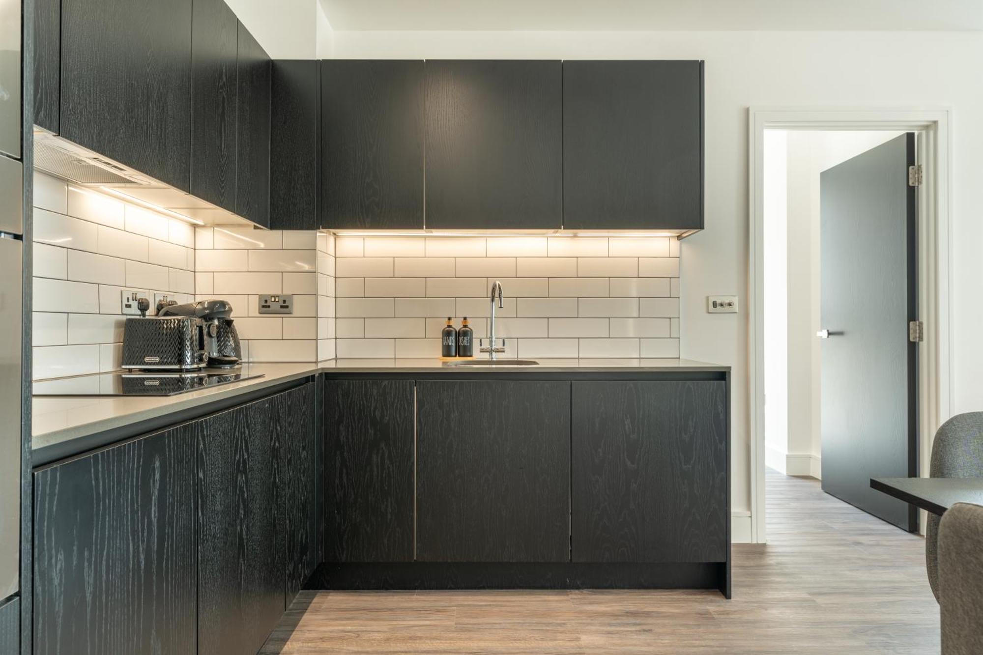 Mitre Matisse By Artsy Apartment London