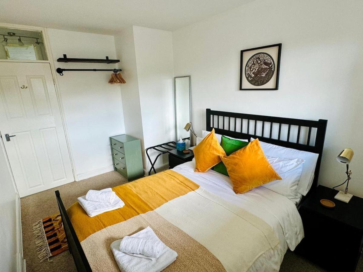 Modern Flat At Selden House Apartment *