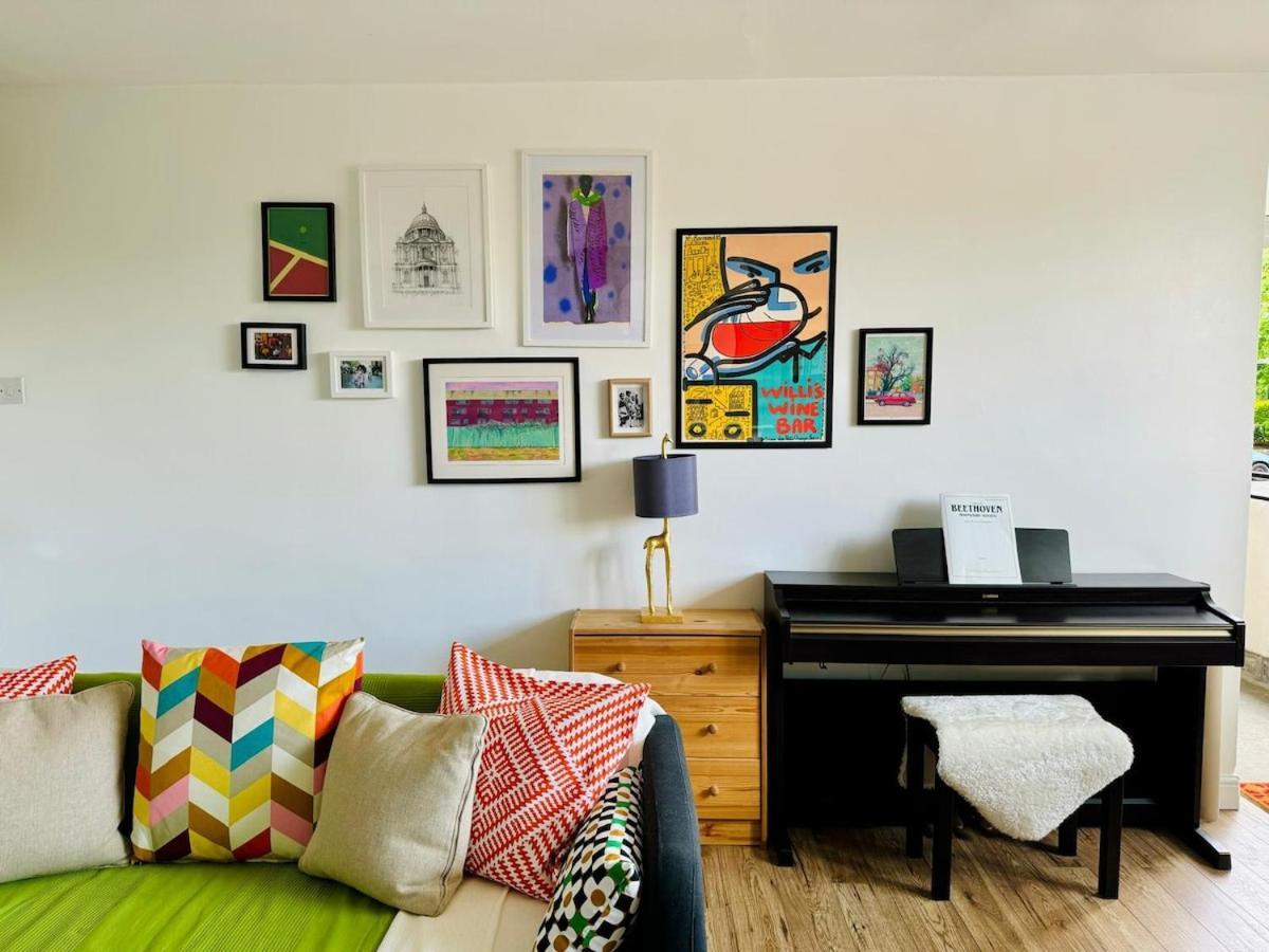 Apartment Modern Flat At Selden House