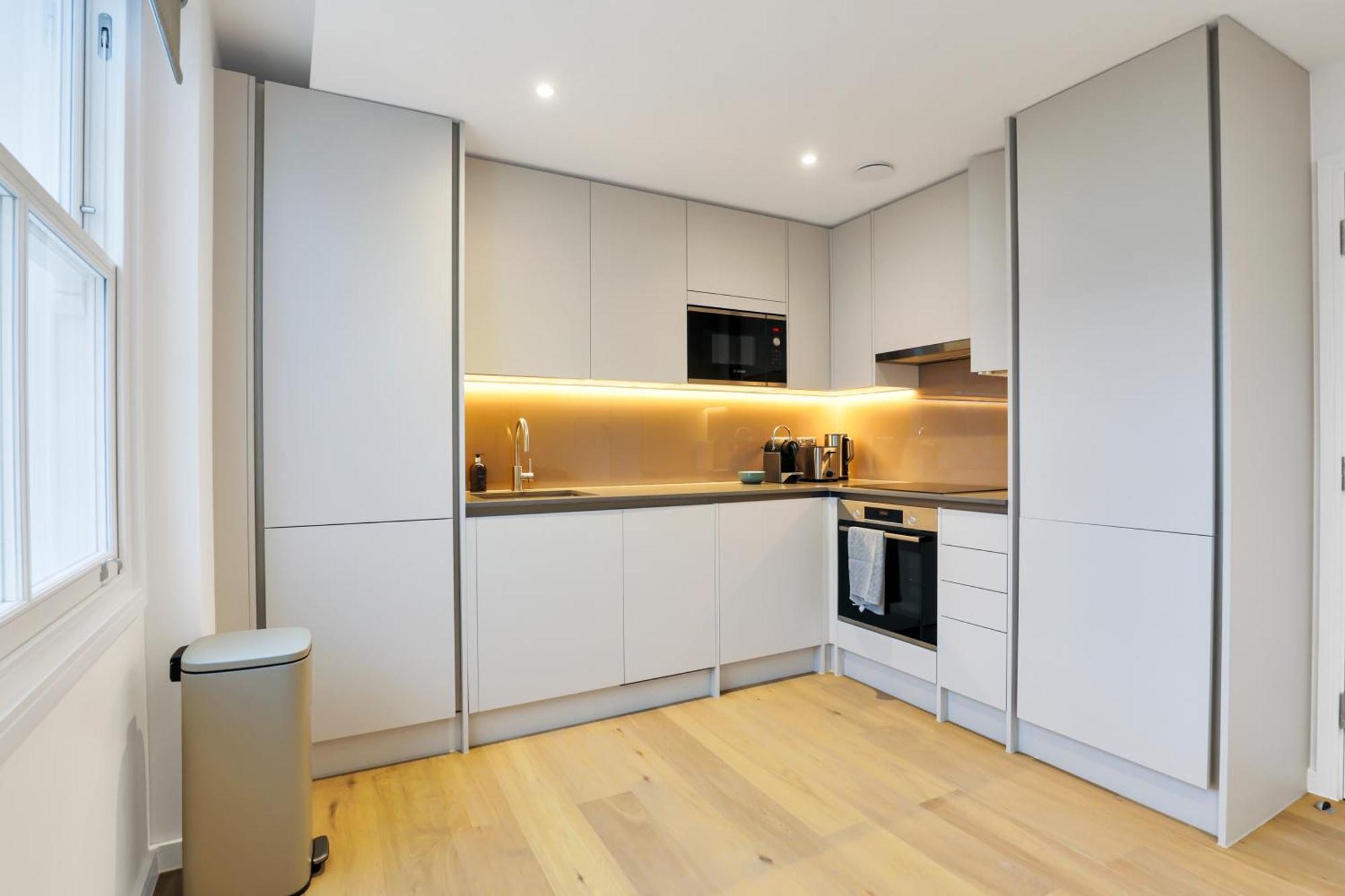 Apartment New In Kensington -2 Bedrooms 2 Baths *