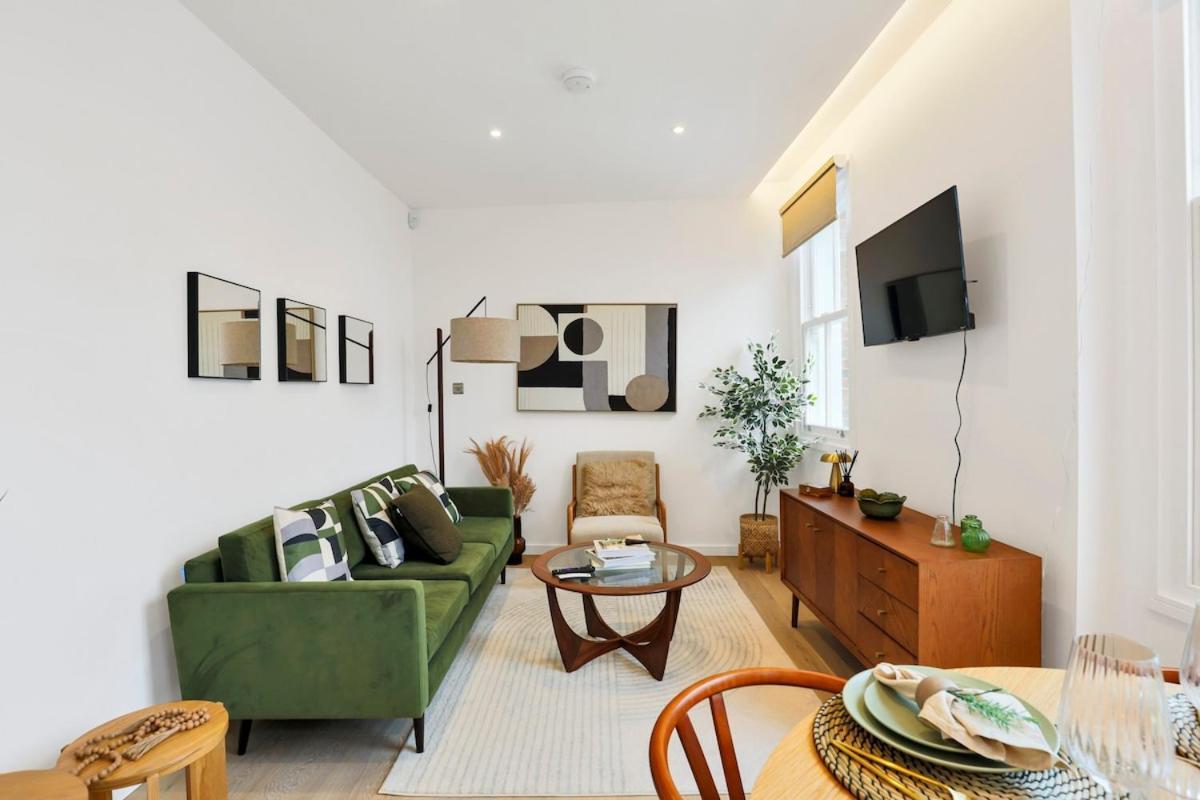 Apartment New In Kensington -2 Bedrooms 2 Baths