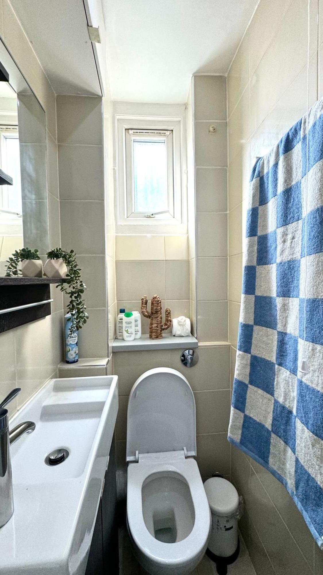 Cozy In Edgware Road Apartment *