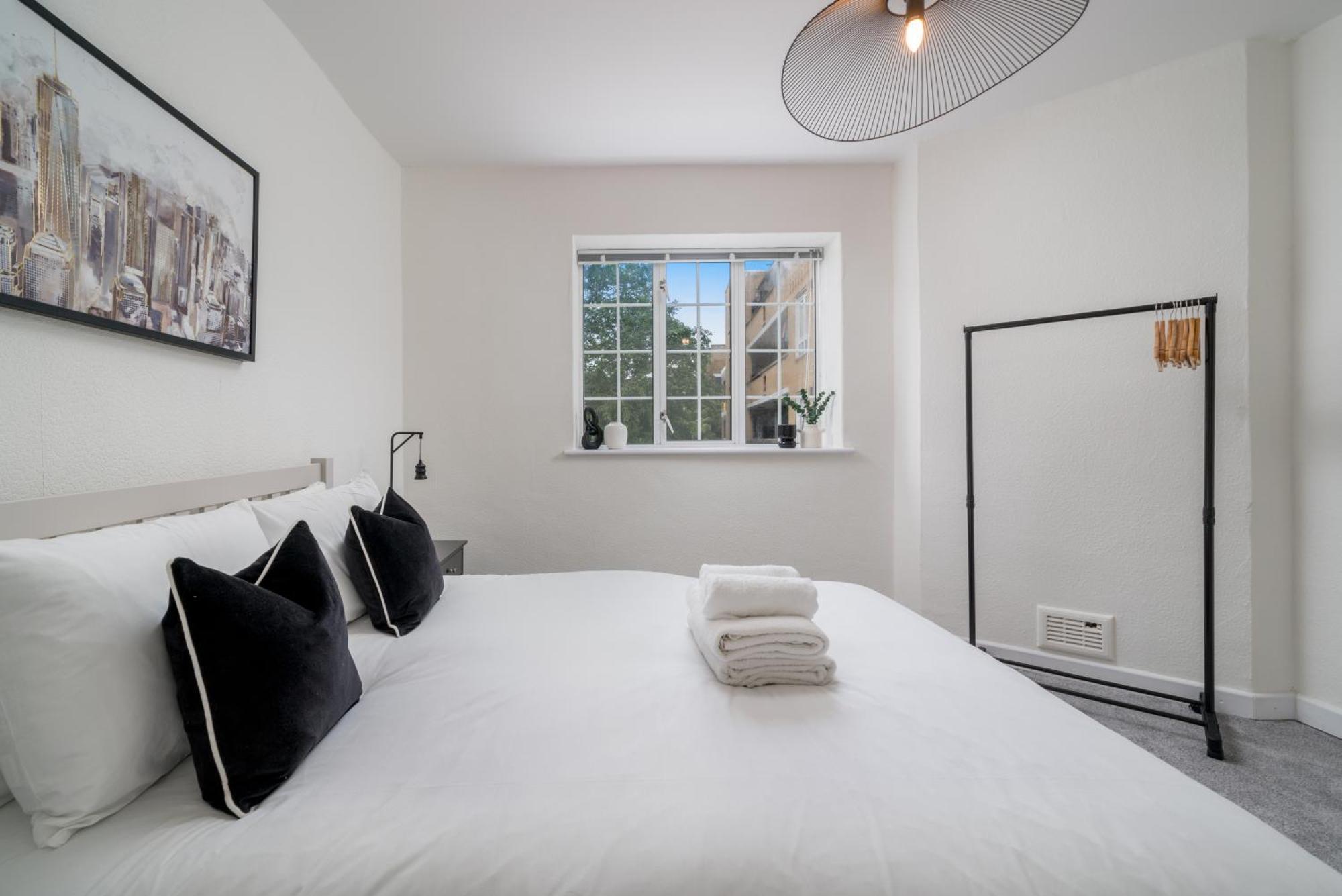 New! Cosy Flat - Free Secure Parking - Wapping Station * London