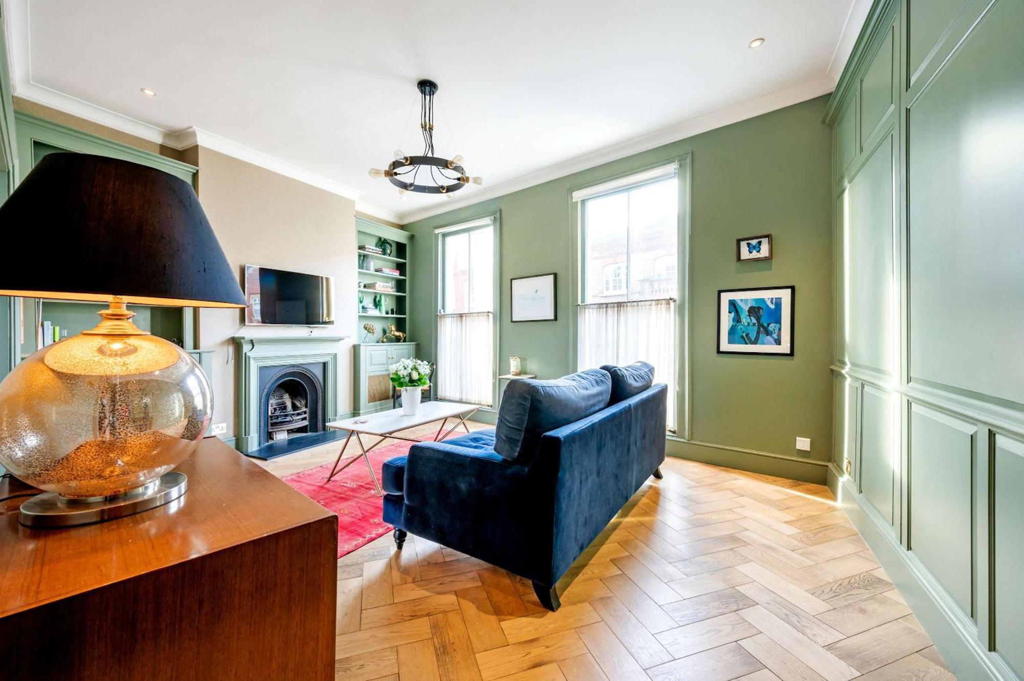Made In Chelsea- 2 Bed By Out Of Office Lifestyle Apartment