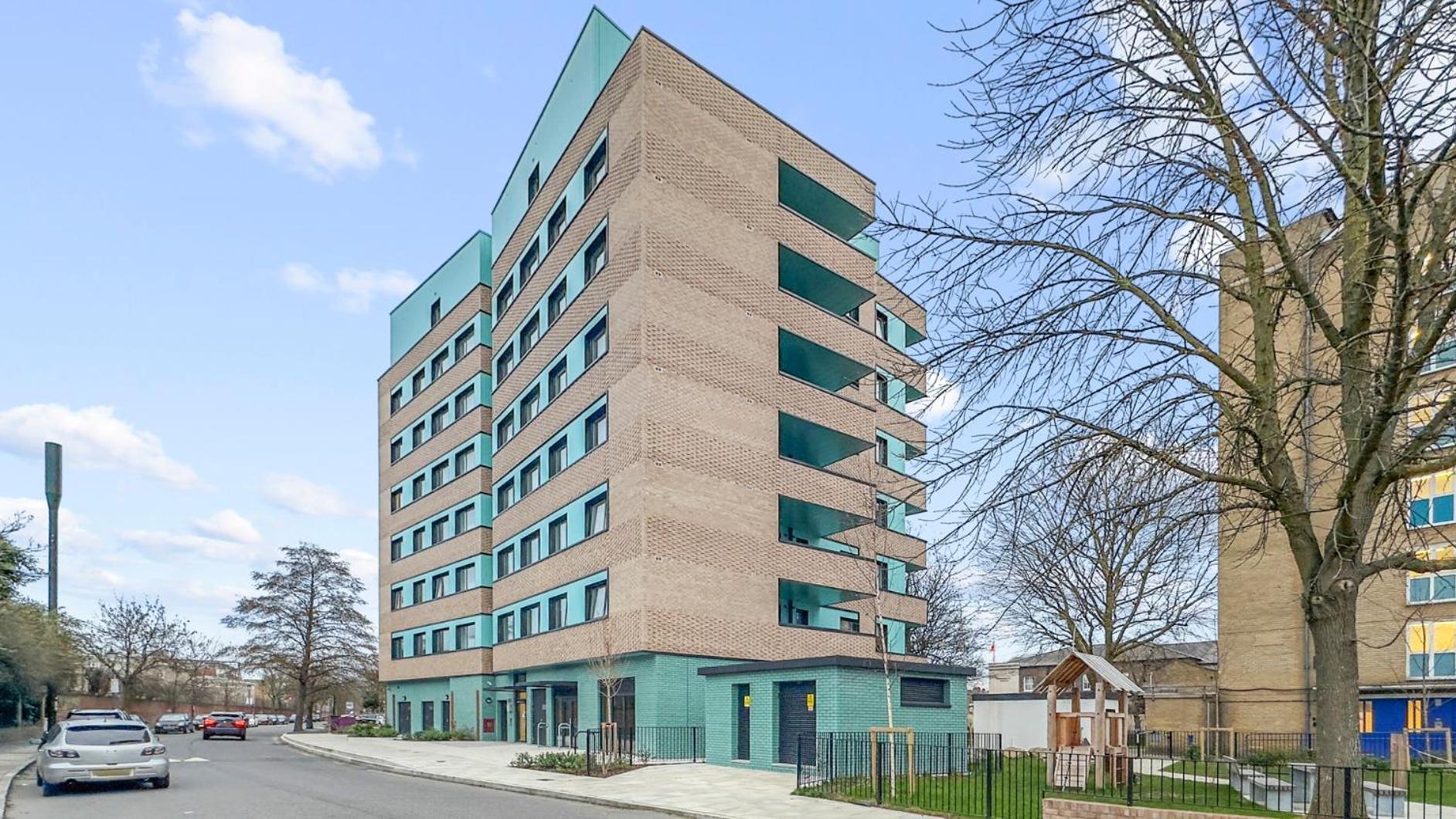 Modern Flat In Heart Of