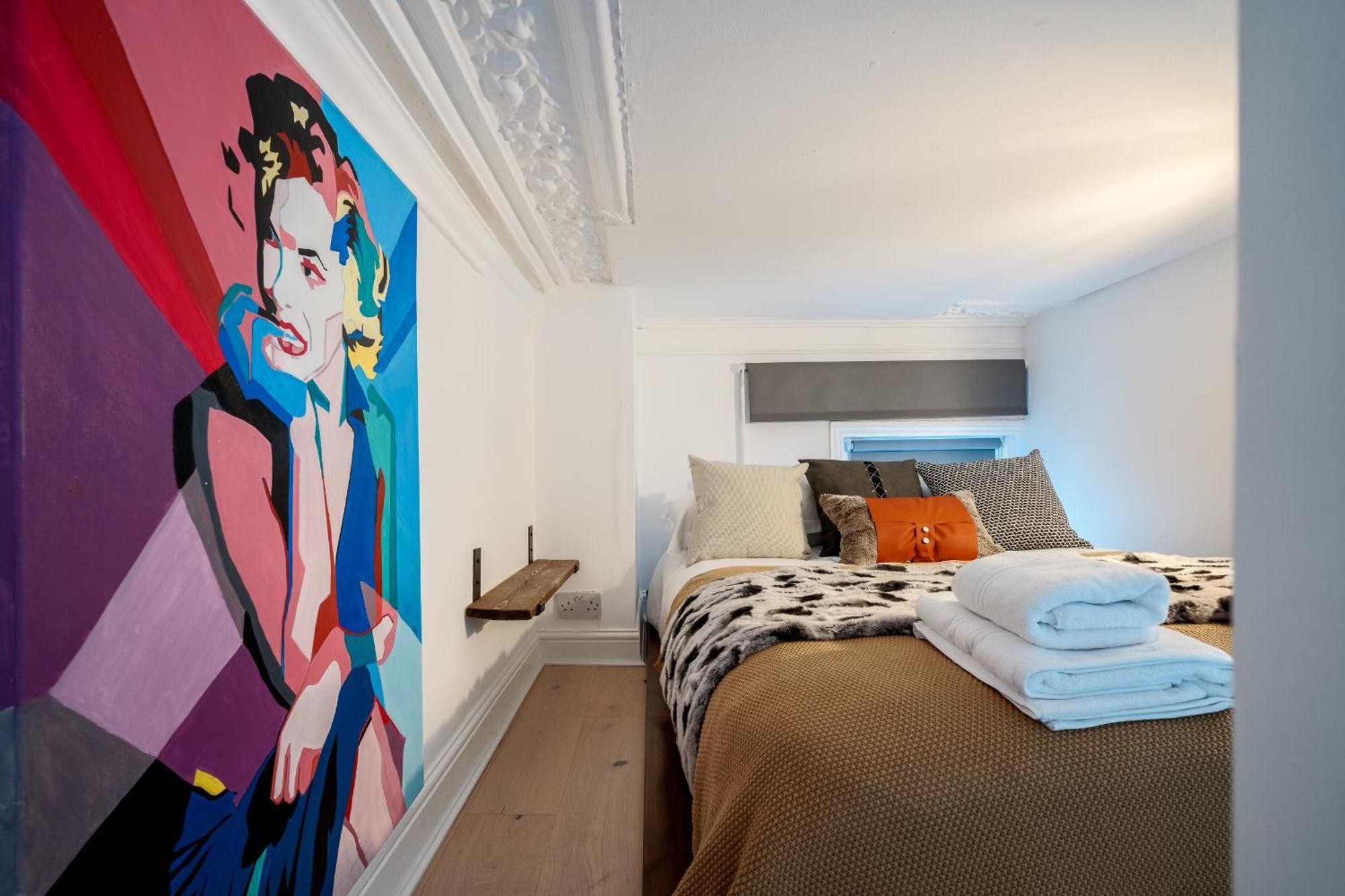 Tranquil Retreat Loft ~ Close To Victoria! Apartment *