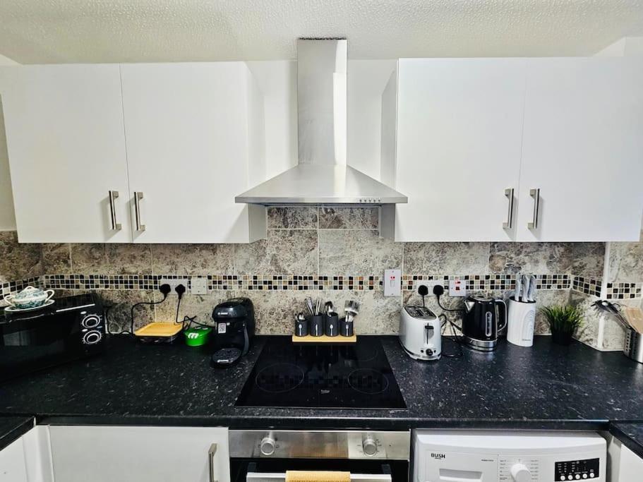 Luxury Snug In Wembley Park! * London