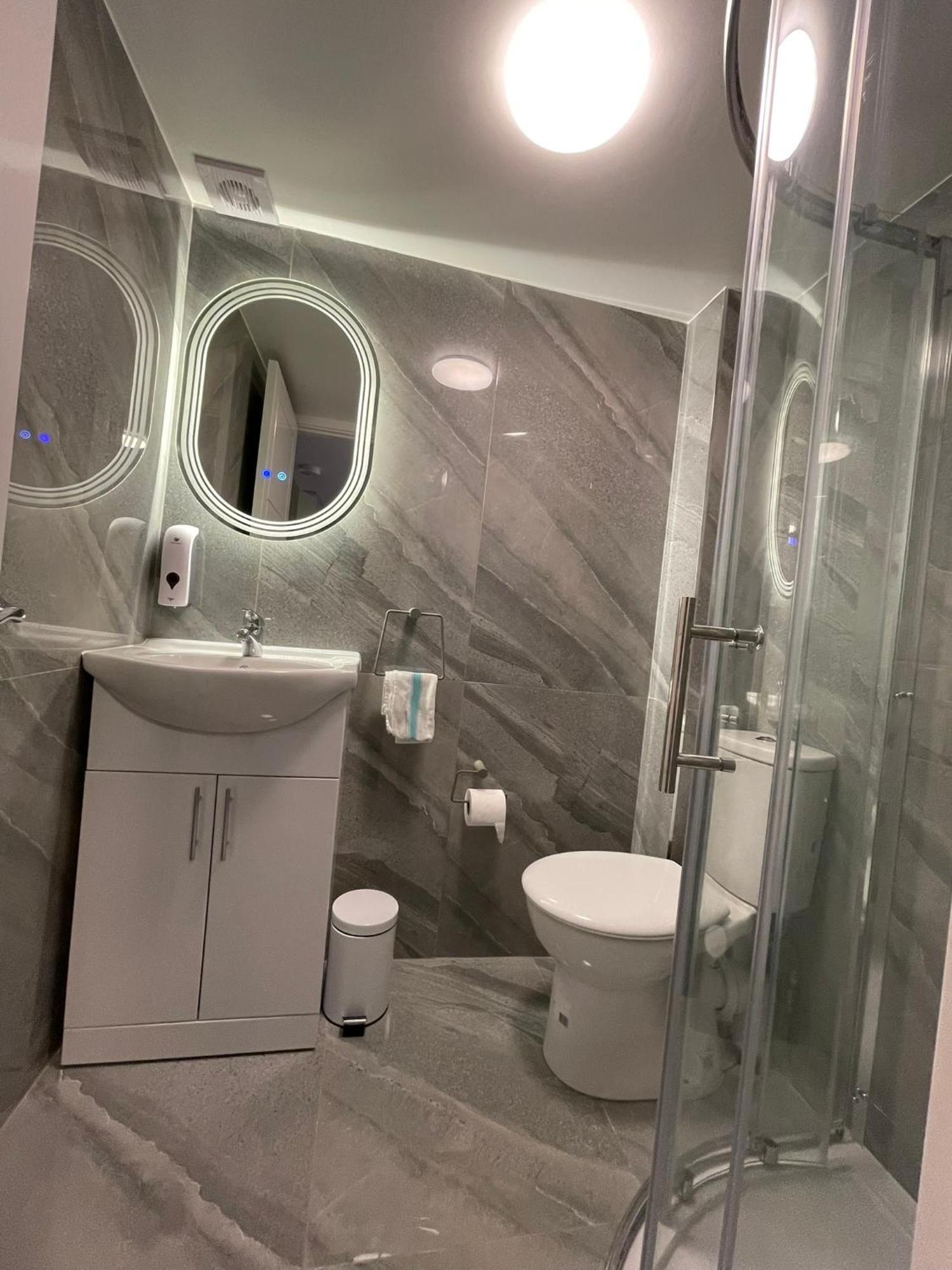 Westminster Aparthotel 5*