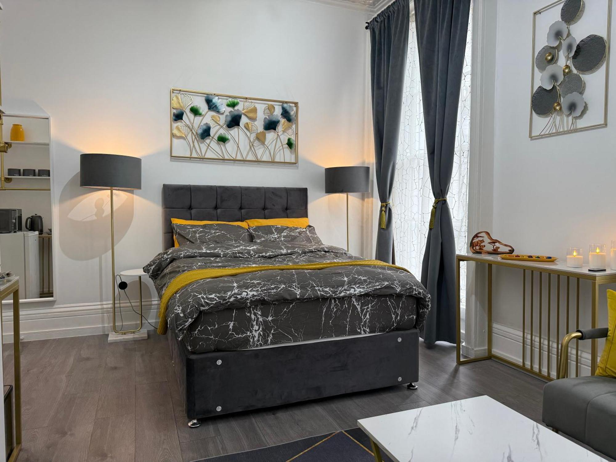 Luxury In Victoria, 7 Minutes Walk To Victoria Station, 6 Habitación en casa particular Londres