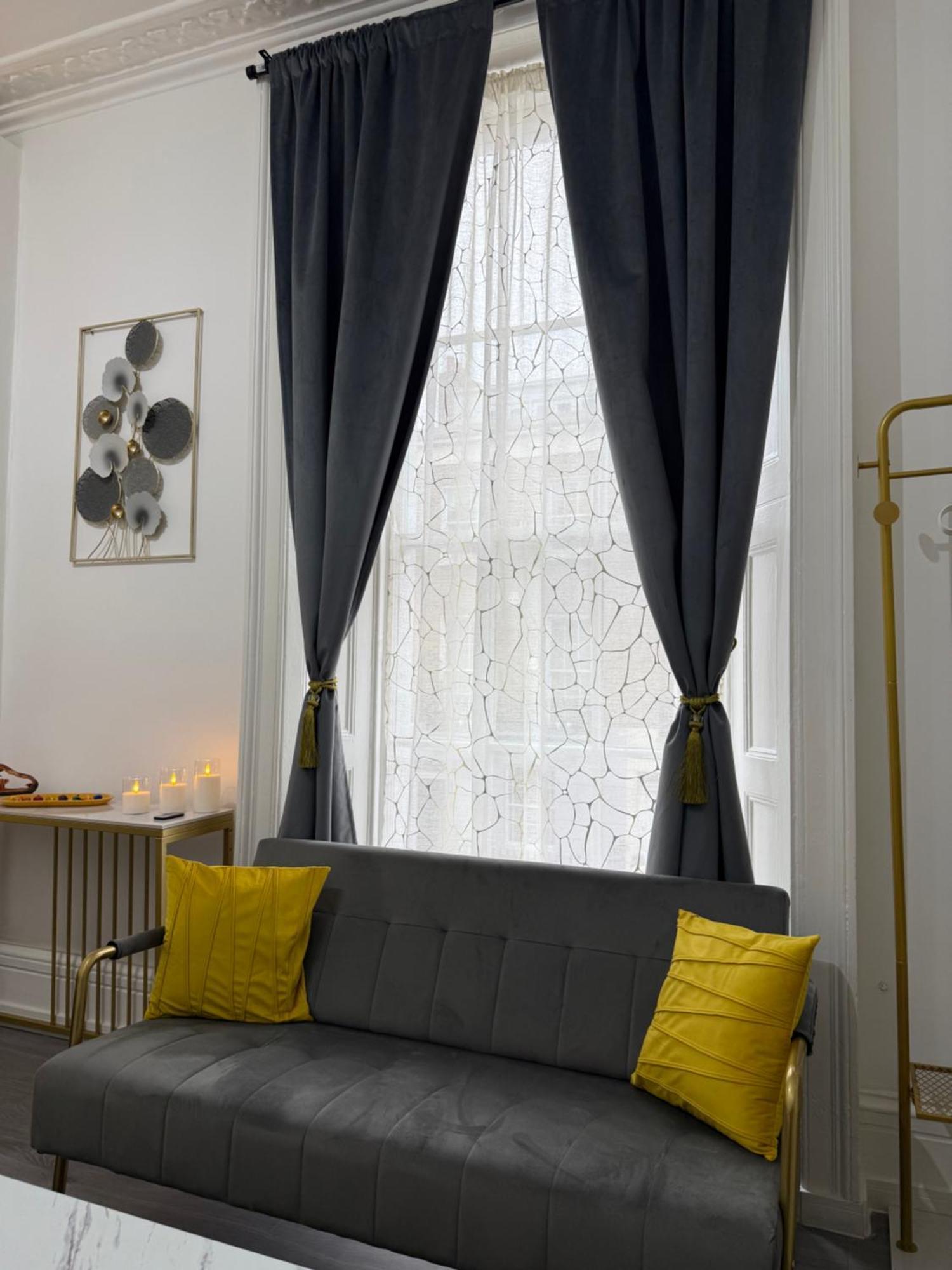 Luxury In Victoria, 7 Minutes Walk To Victoria Station, 6 Habitación en casa particular Londres
