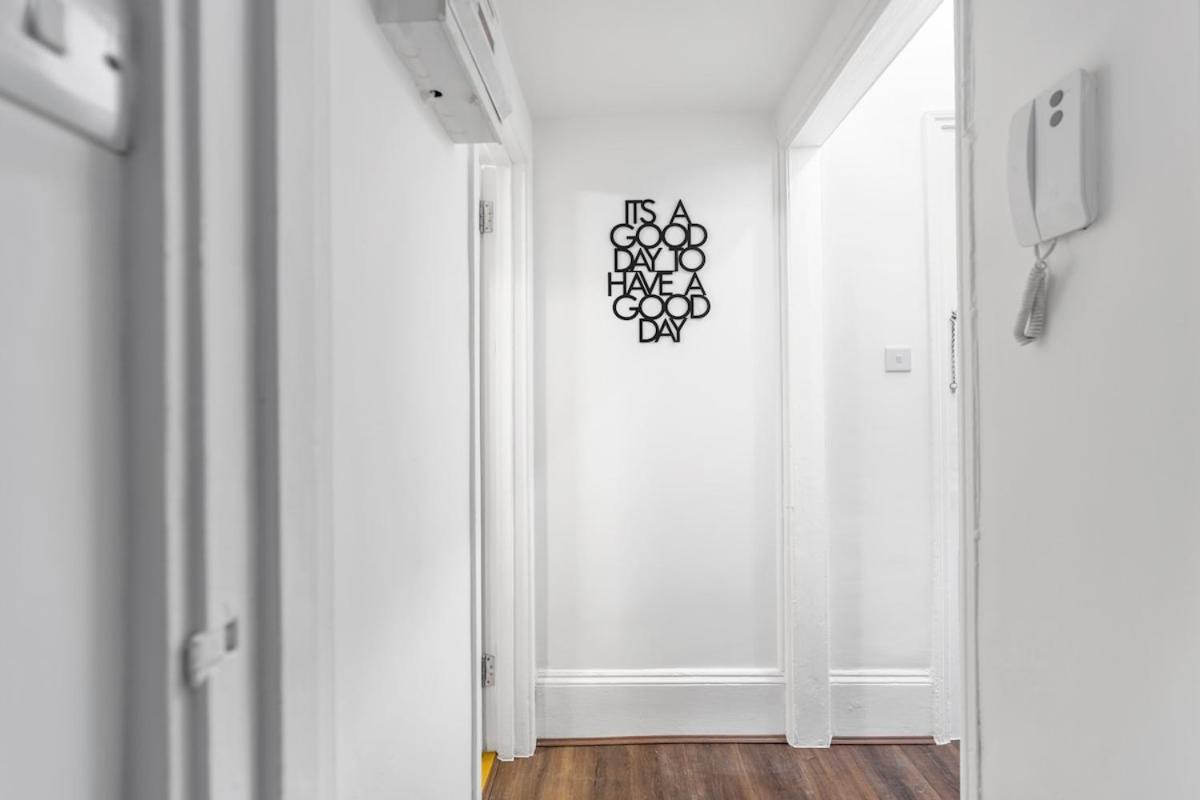 1 Bed Gem Next Hyde Park In Location Apartment *