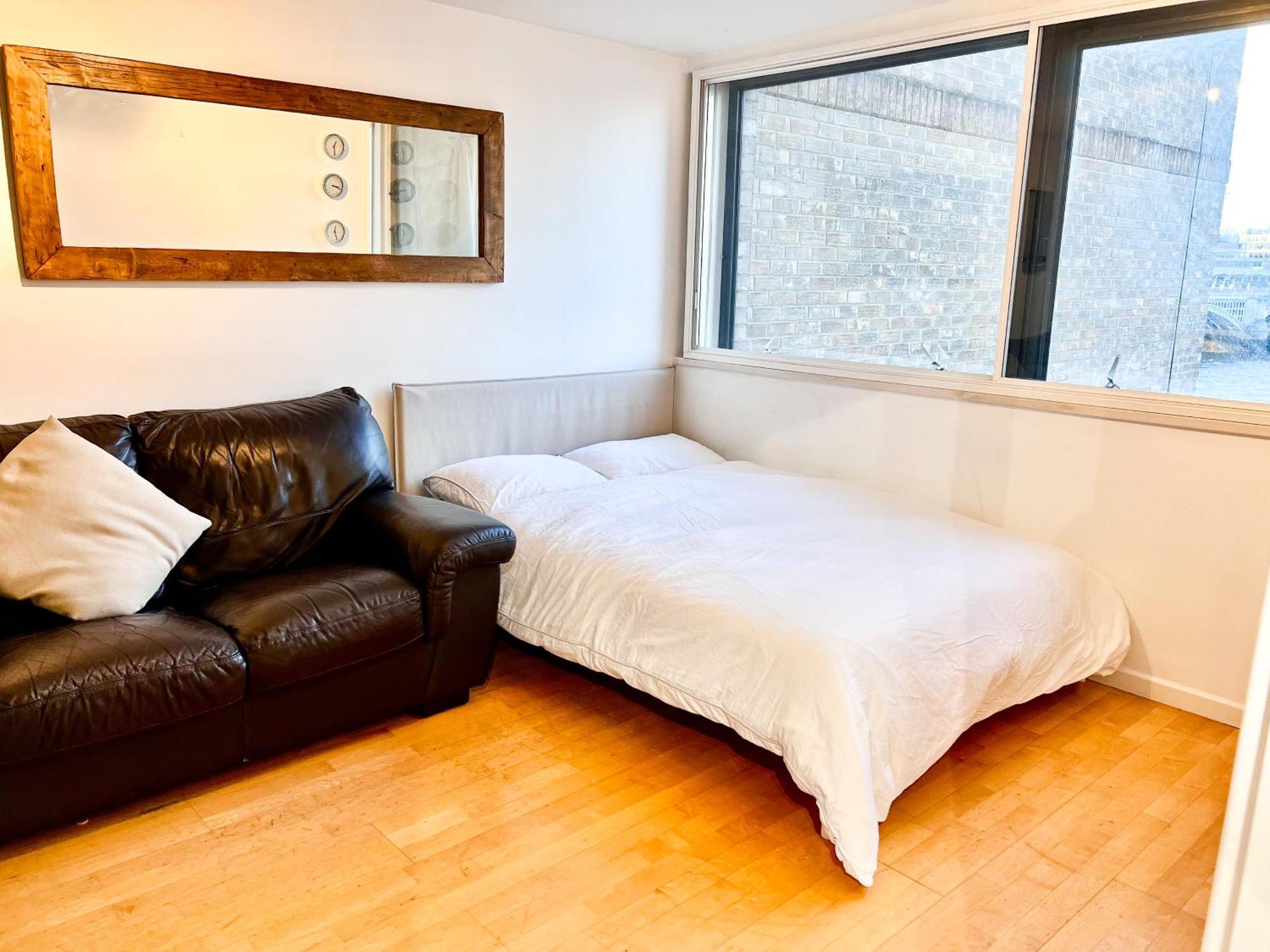 Great River Thames View Entire In The Most Central Leilighetshoteller London