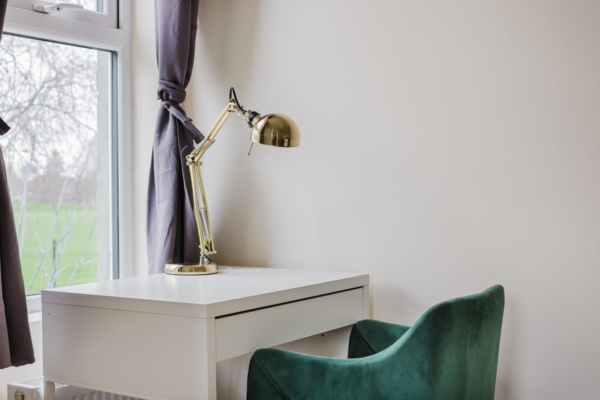 Leilighet Modern Cosy Corner Flat - 2 Bed Close To 2x Tube Stations