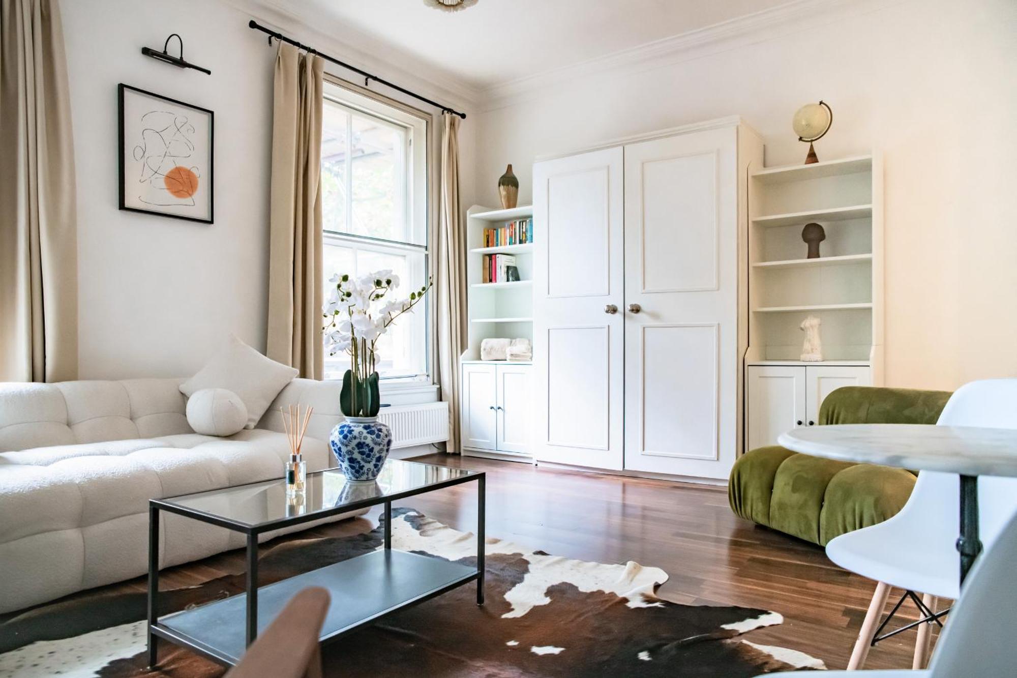 A Modern Luxury London