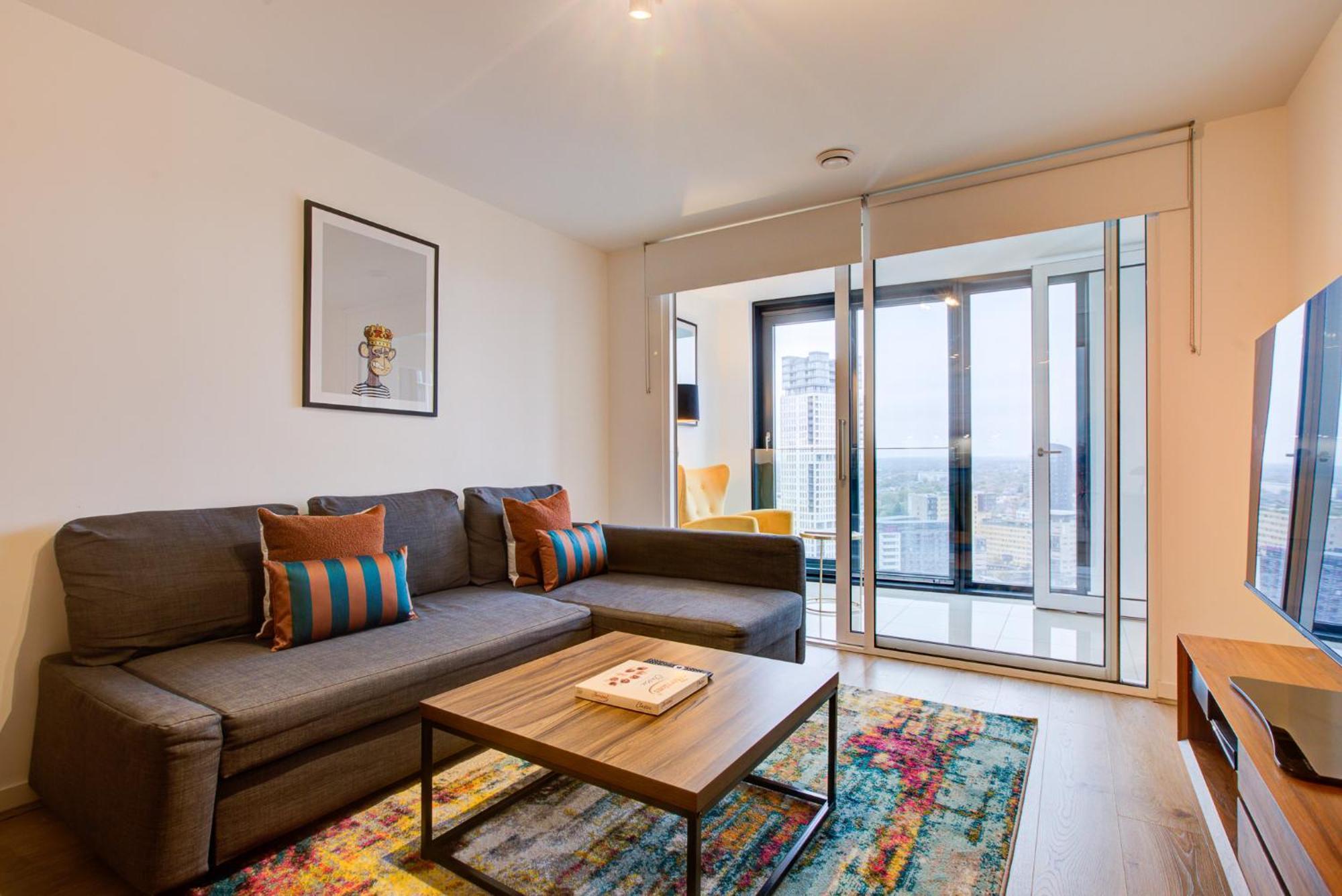 Apes Tower 3 By Artsy Appartement *