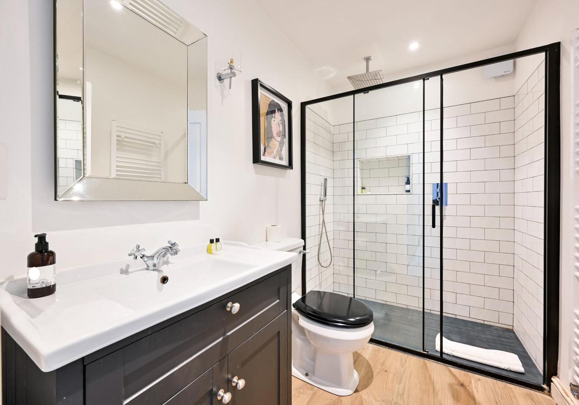 Apartment Chelsea Townhouse With Roof Terrace & Parking *