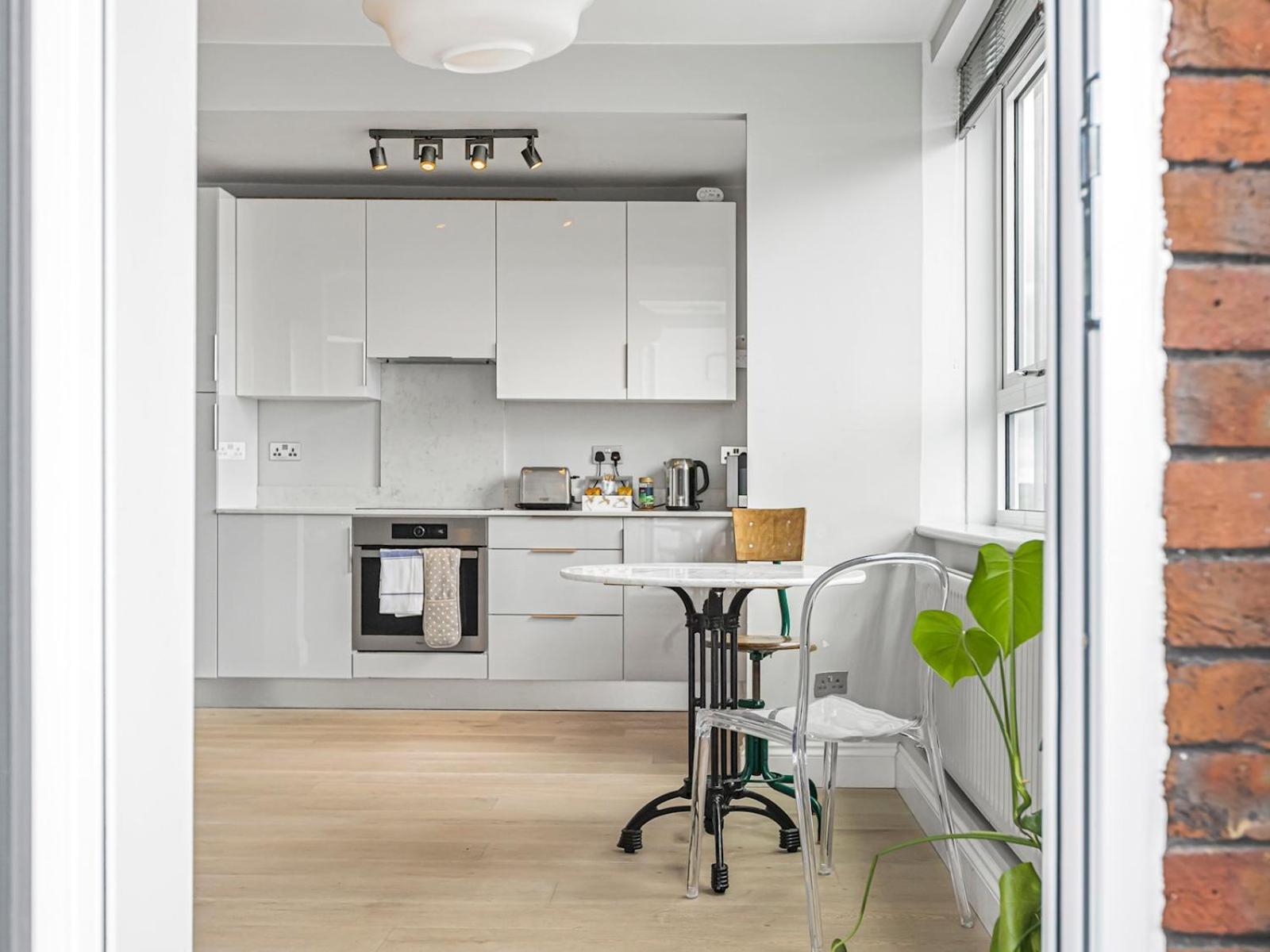 Appartement Pass The Keys Modern In Goldhawk West