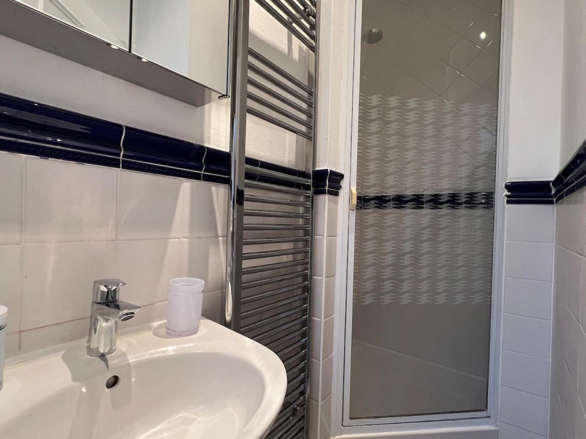 2 Bedroom Luxury Flat In Centre Of Muswell Hill Apartment *