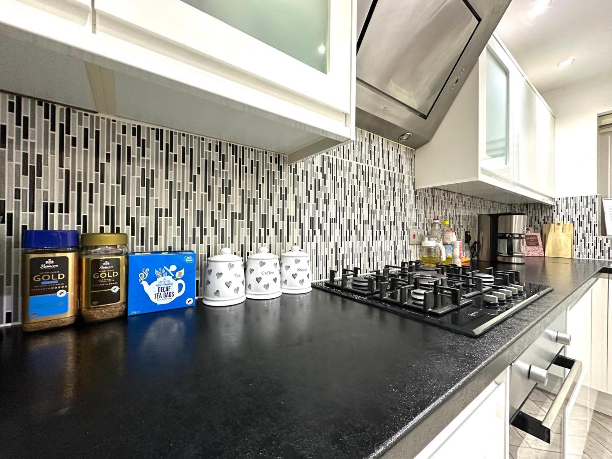 Privatunterkunft Laburnum House-comfortable Near Of *