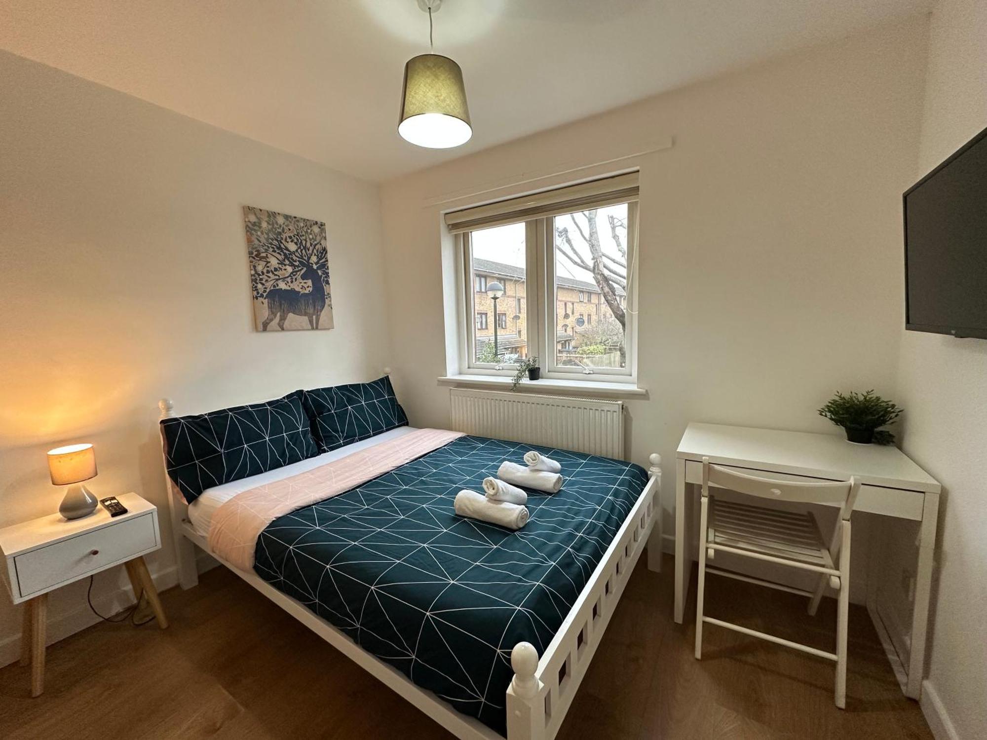 Laburnum House-comfortable Near Of *