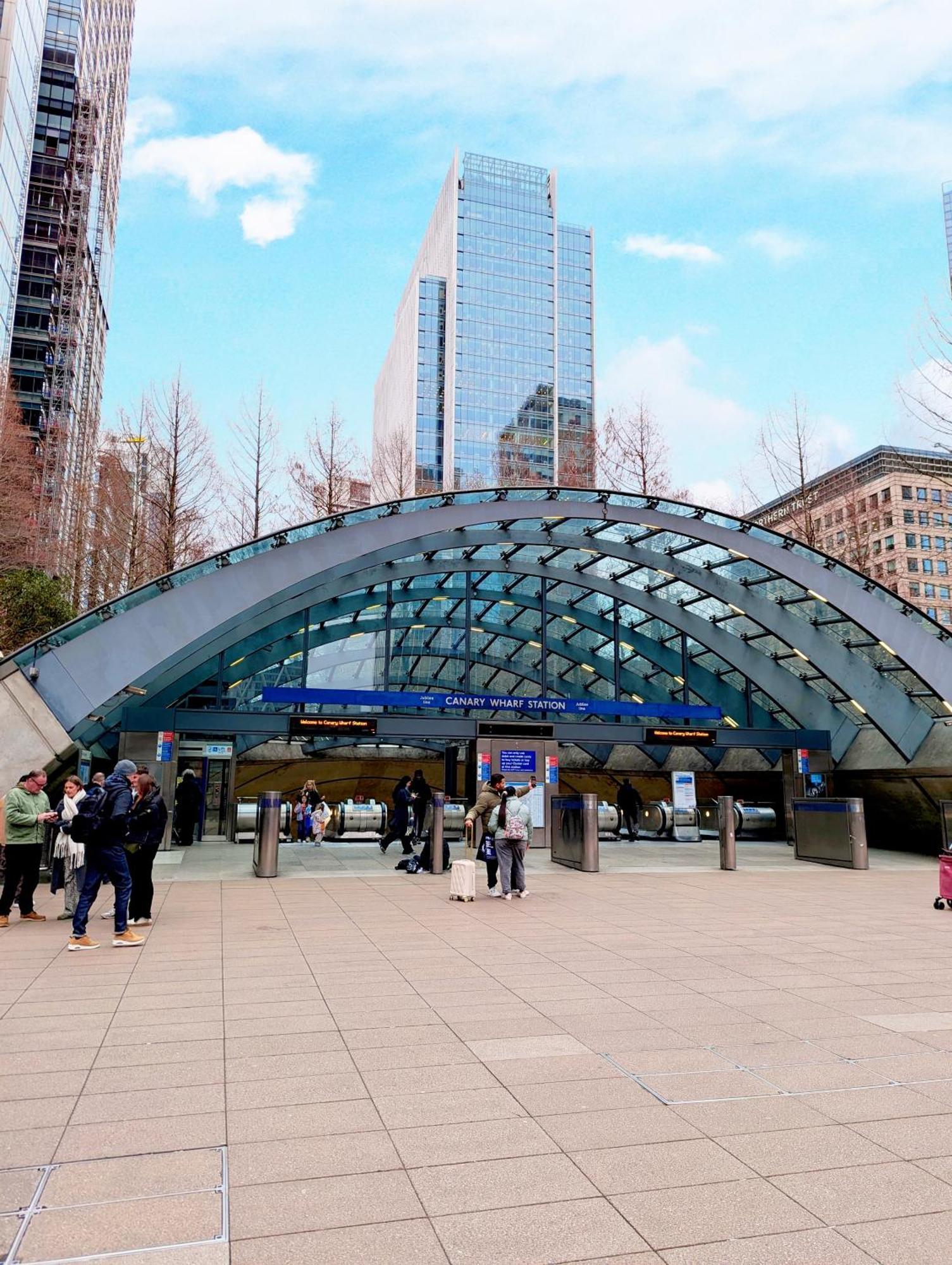 Charming 2-bedroom Canary Wharf - Apartment *