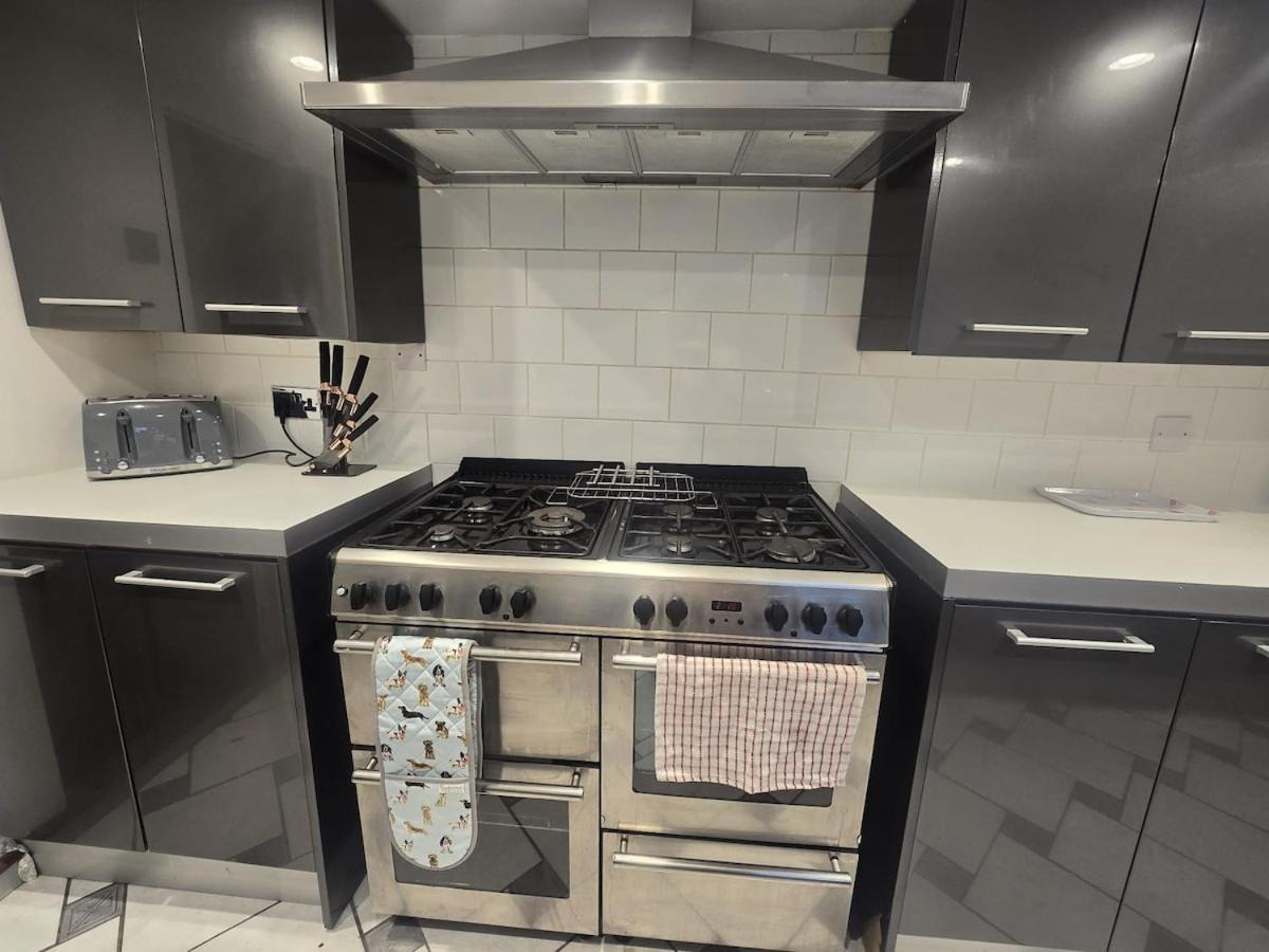 Brixton 5 Bedroom Wonder London