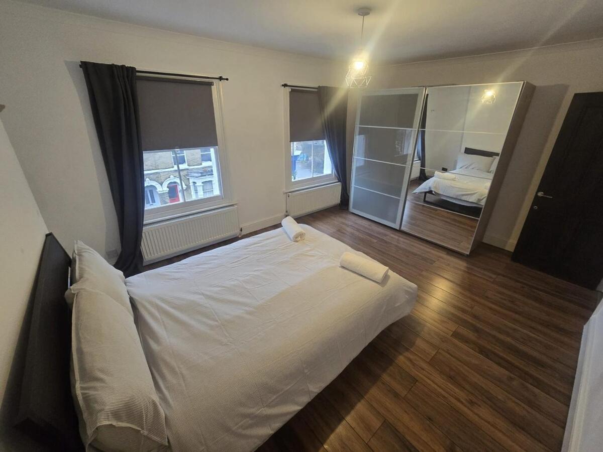 Brixton 5 Bedroom Wonder Holiday home London