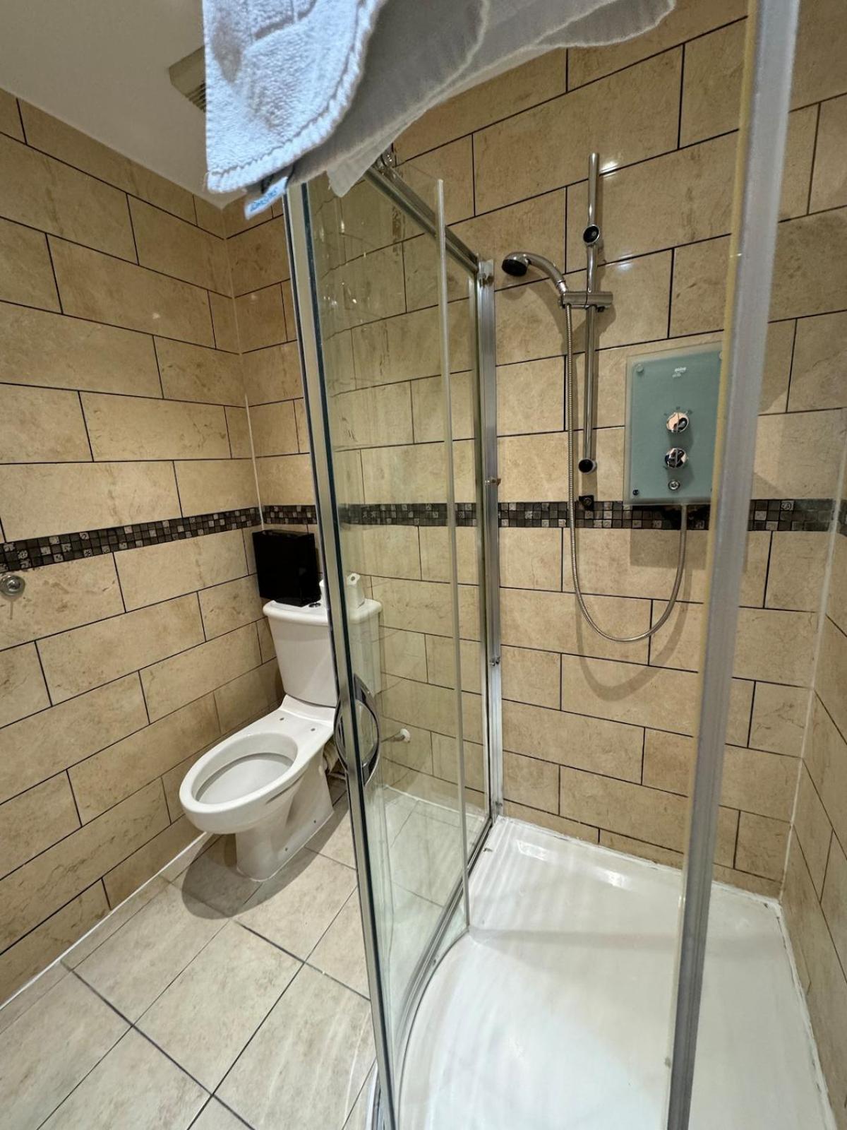 Apartment One Bedroom Flat Victoria London