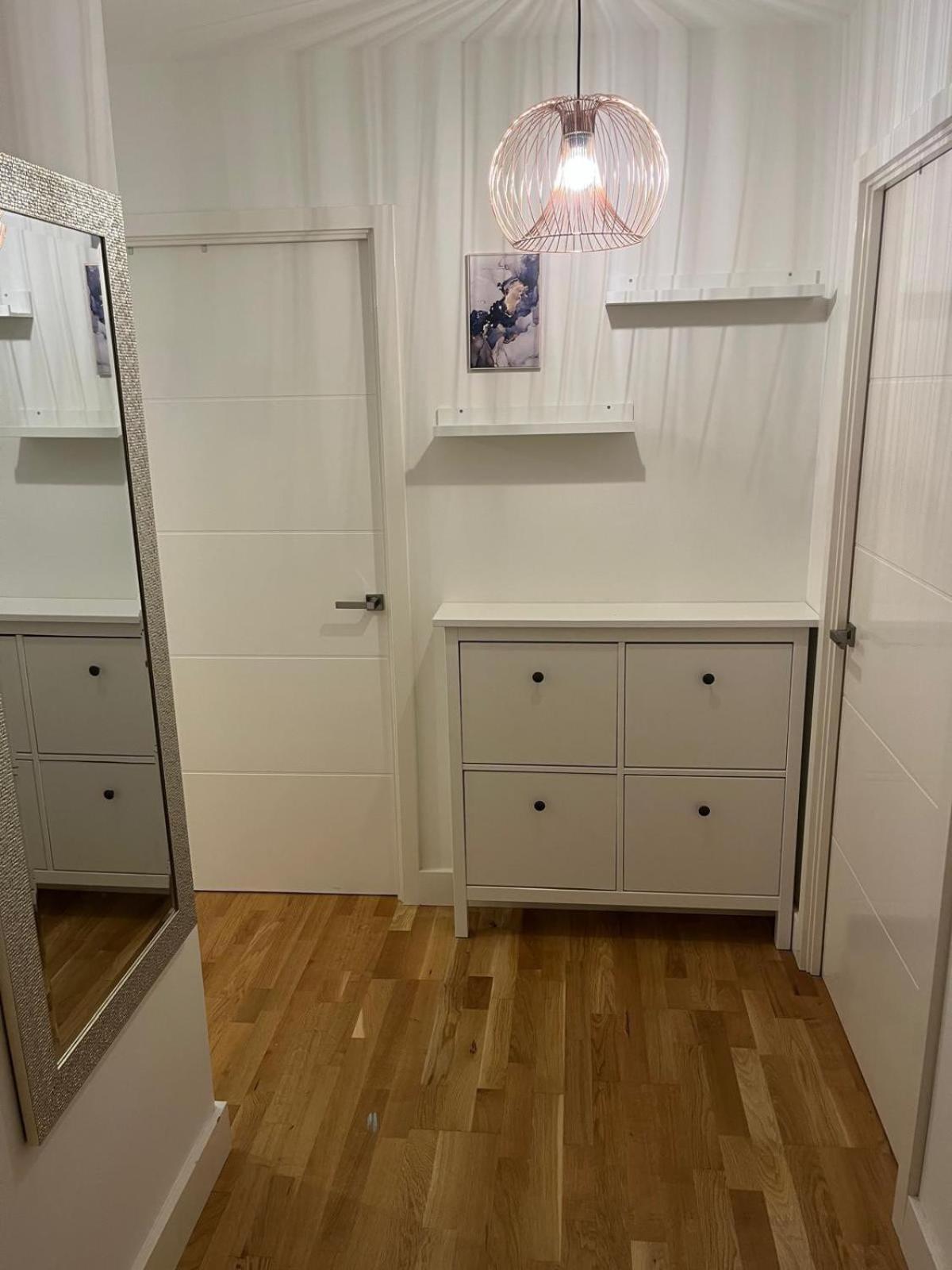 Bright And Comfy 3 Bed Apartment London
