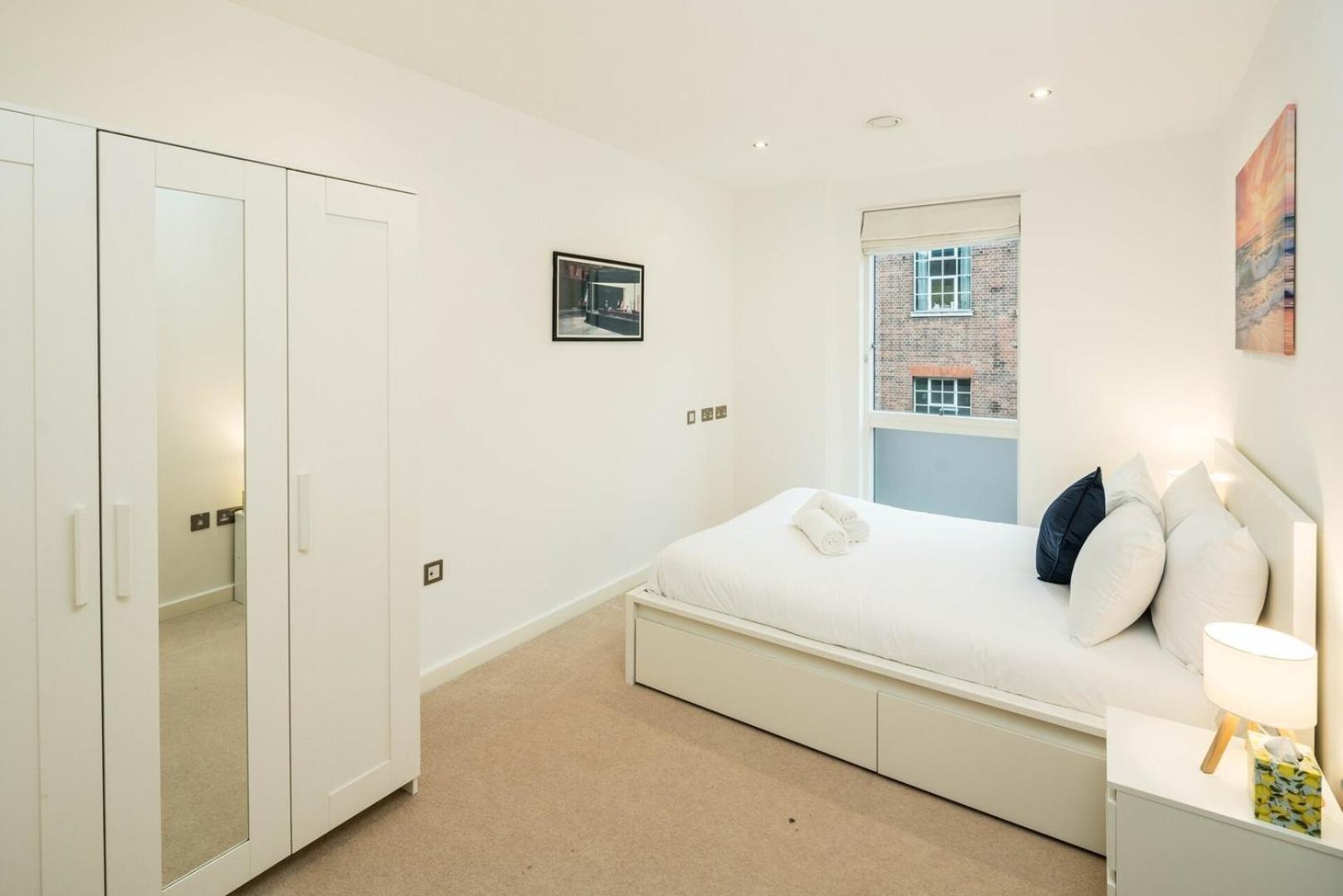 Modern 3-bed Flat In Bermondsey