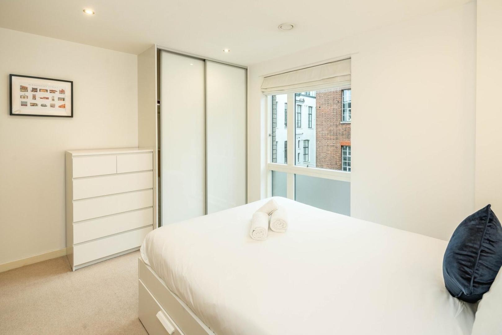 Modern 3-bed Flat In Bermondsey Apartment London